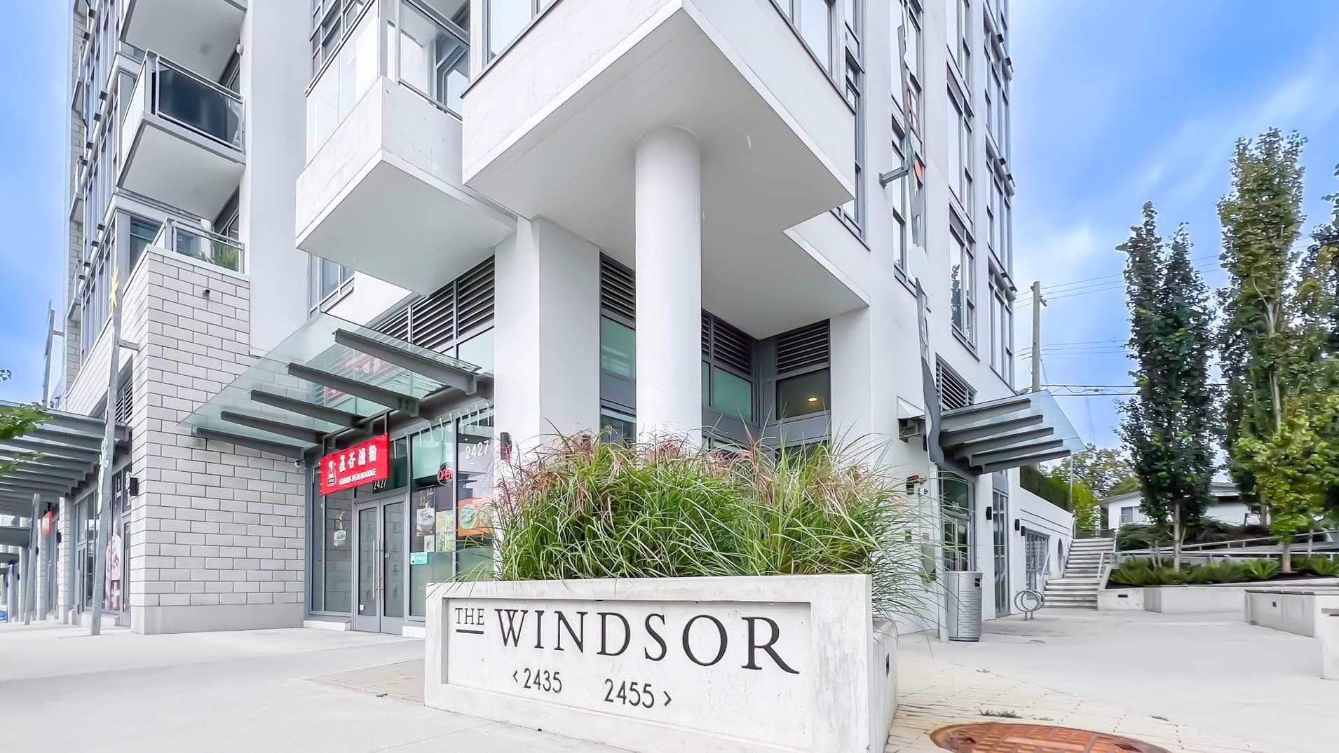 502 - 2435 Kingsway, Vancouver, V5R 0K5 — photo 1