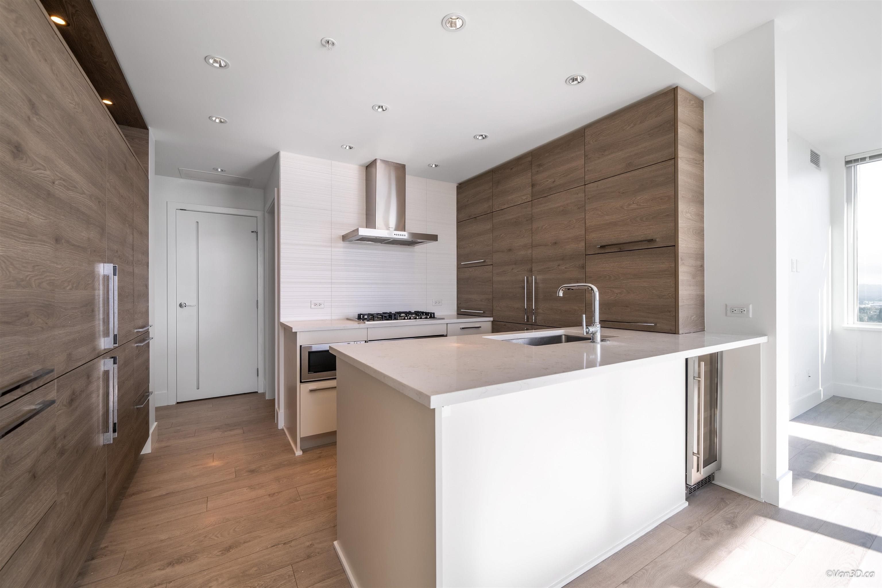 2408 - 7388 Kingsway, Burnaby, V3N 0G9 — photo 5