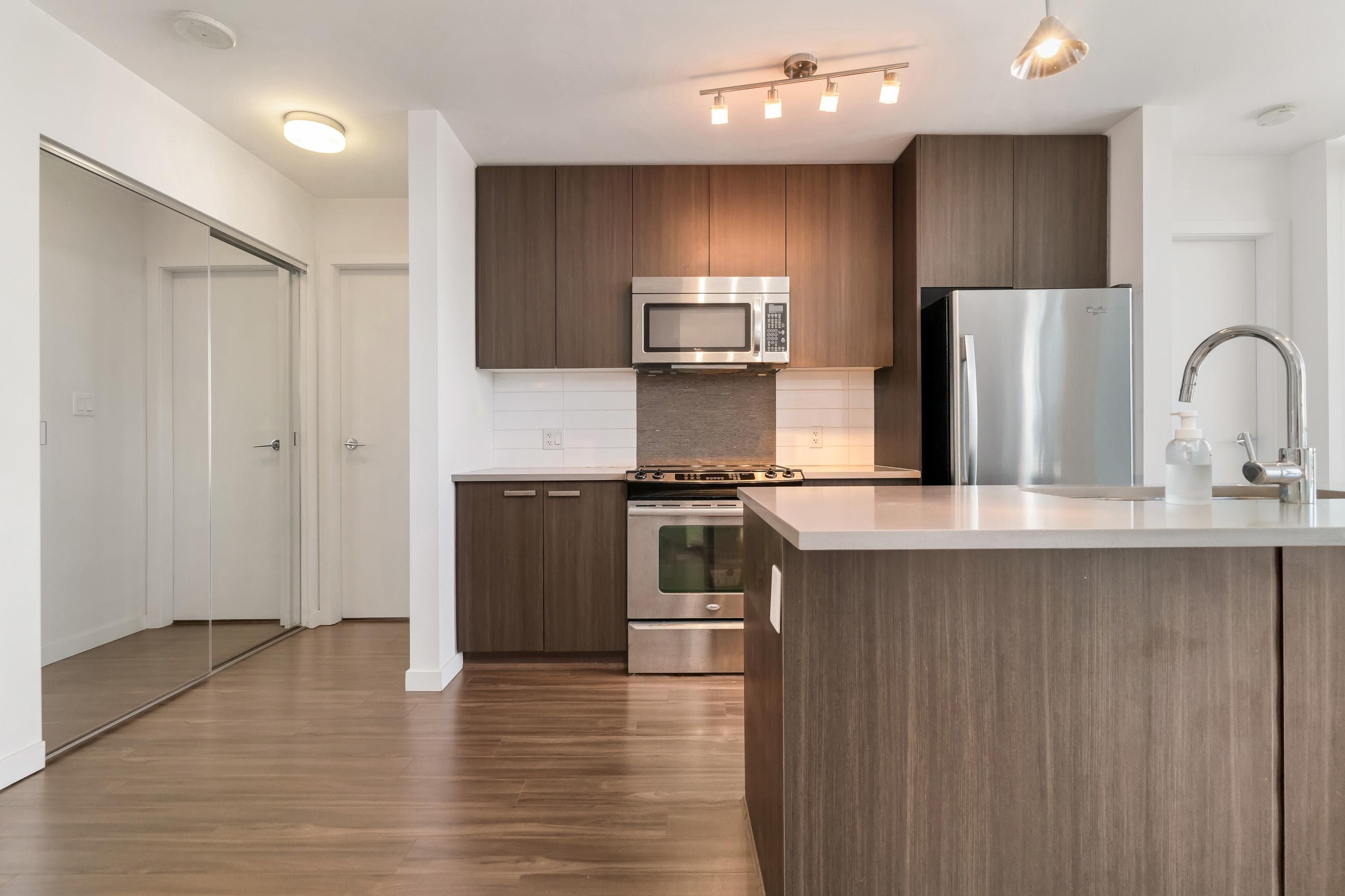 3906 - 13325 102a Avenue, Surrey, V3T 0J5 — photo 5