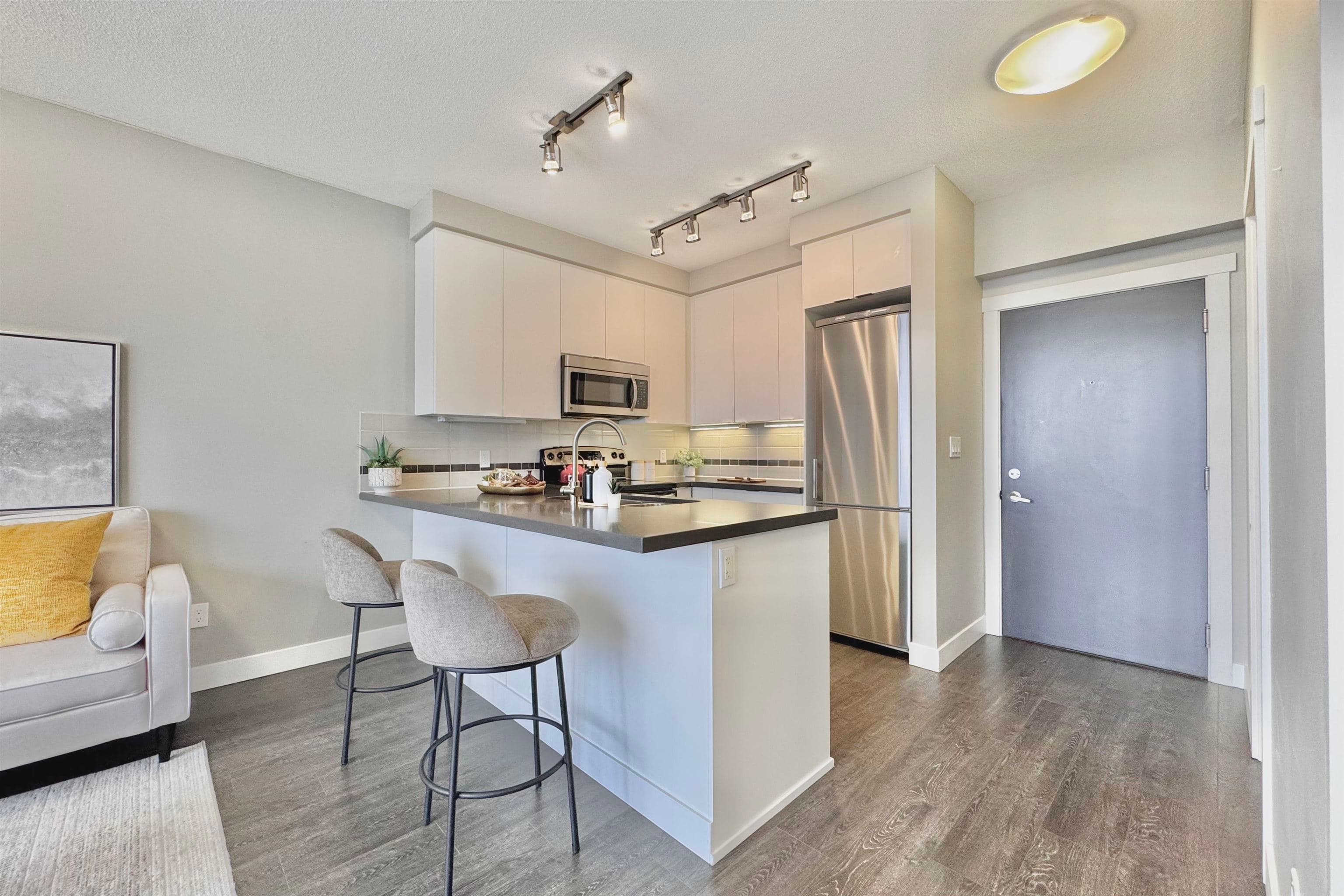 1103 - 9025 Highland Court, Burnaby, V5A 0A8 — photo 5