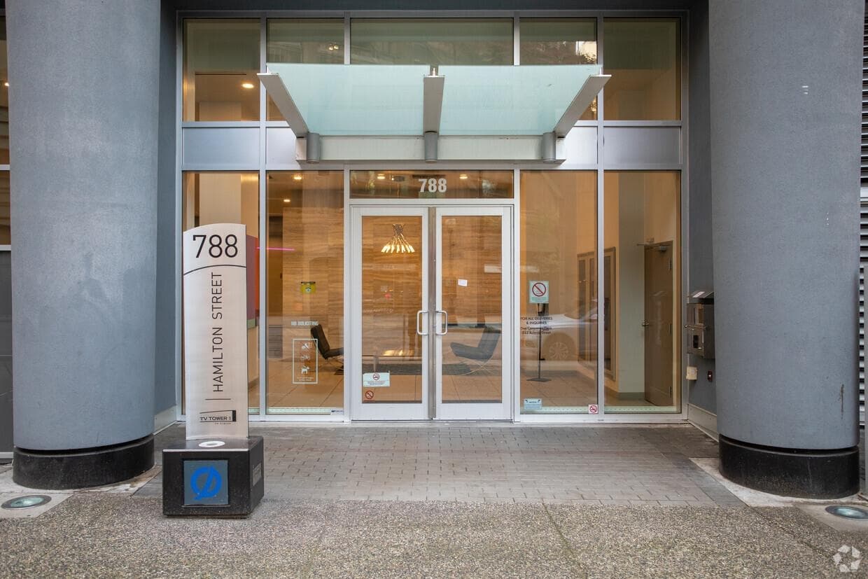 1008 - 788 Hamilton Street, Vancouver, V6B 0E9 — photo 2