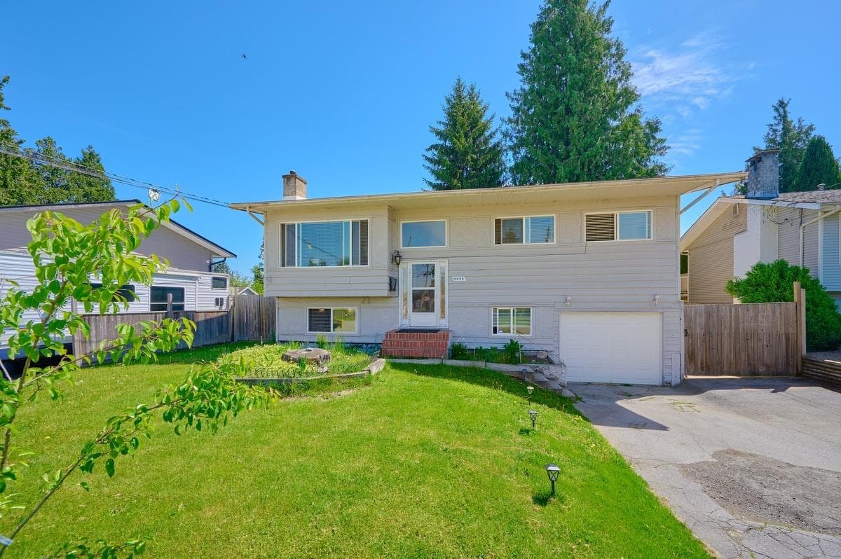 9498 119 Street, Delta