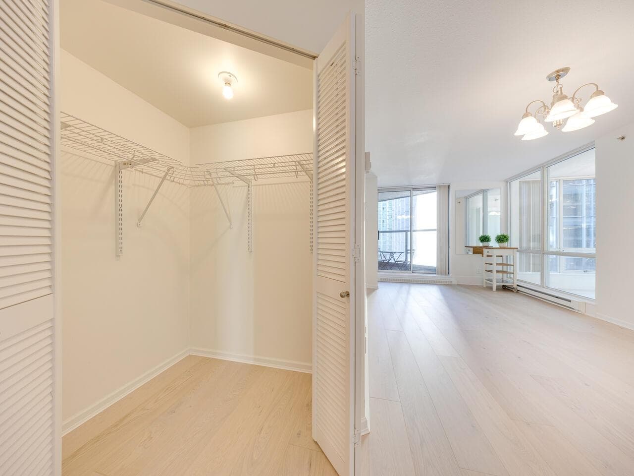 901 - 1166 Melville Street, Vancouver, V6E 4P6 — photo 3