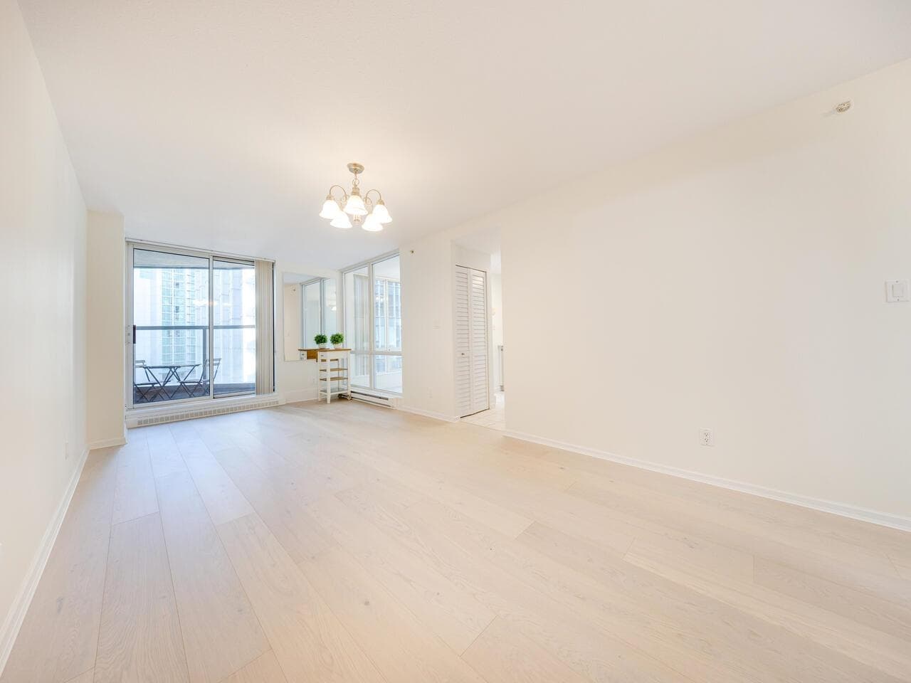 901 - 1166 Melville Street, Vancouver, V6E 4P6 — photo 5