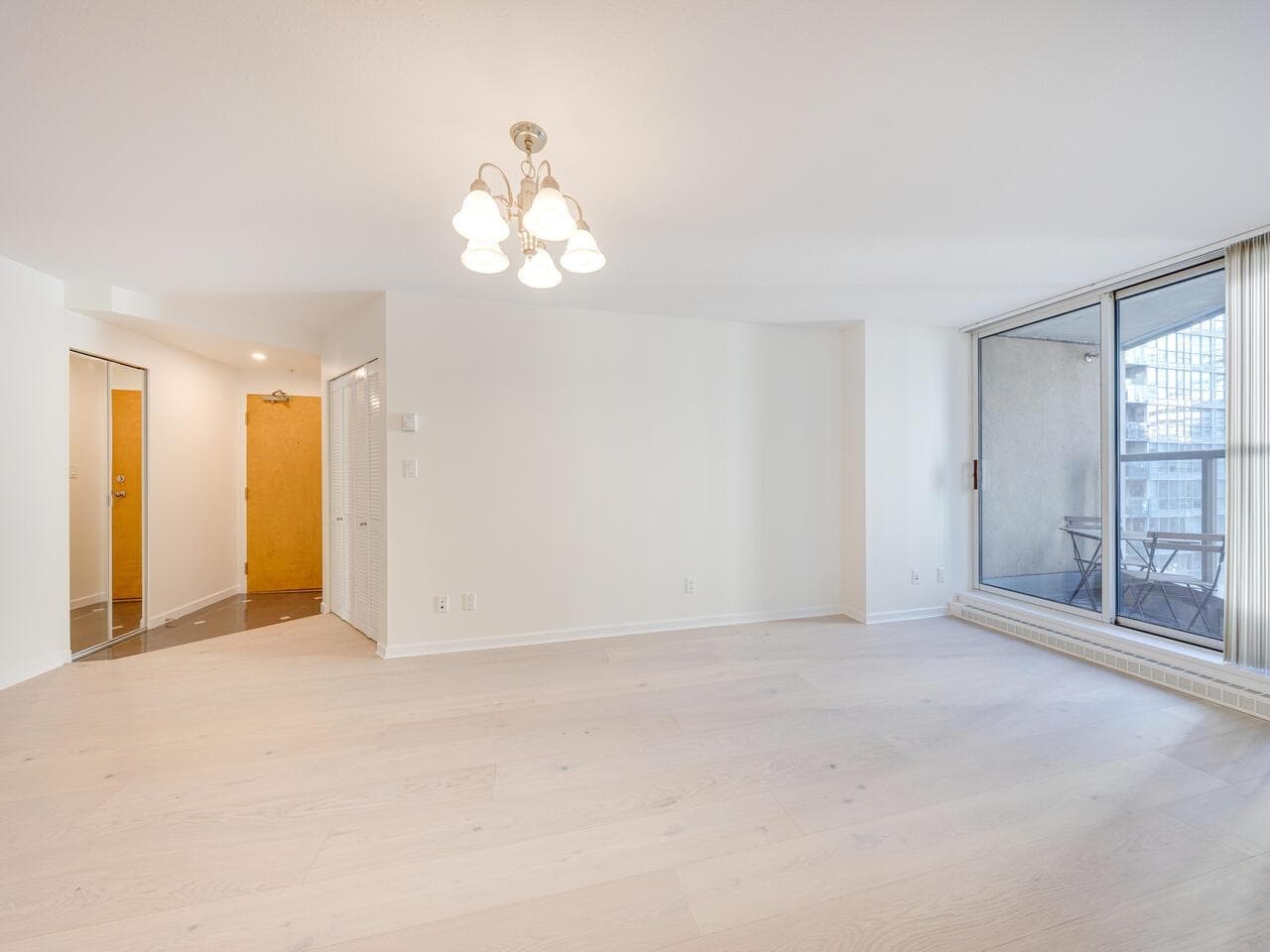 901 - 1166 Melville Street, Vancouver, V6E 4P6 — photo 4