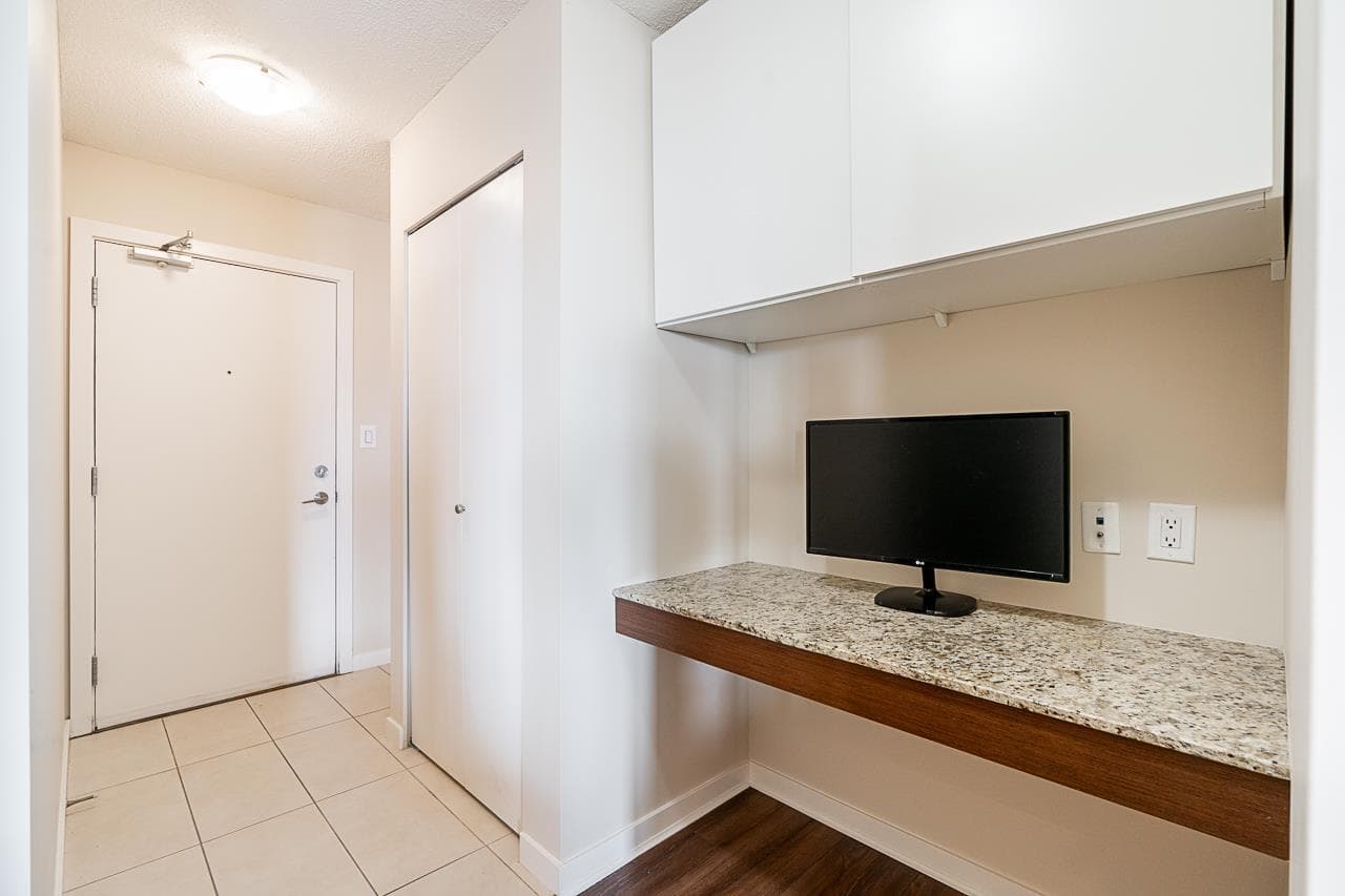 1702 - 9868 Cameron Street, Burnaby, V3J 0A5 — photo 4
