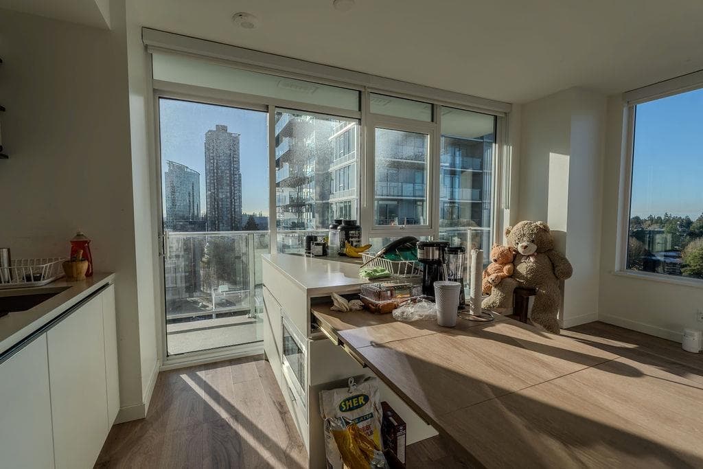 1310 - 13428 105 Avenue, Surrey, V3T 0S6 — photo 2
