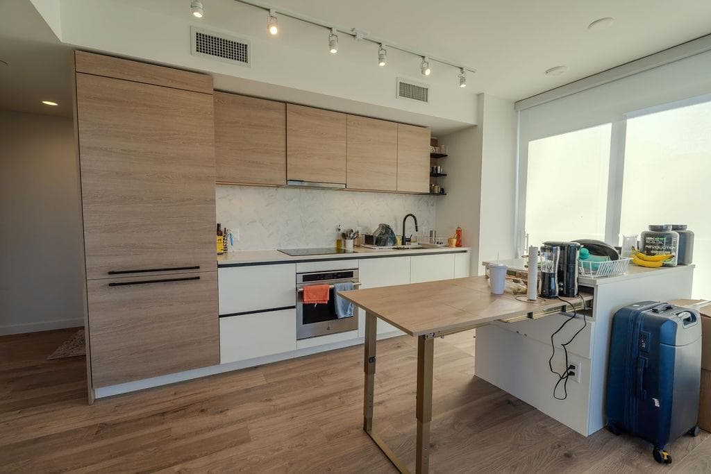 1310 - 13428 105 Avenue, Surrey, V3T 0S6 — photo 3