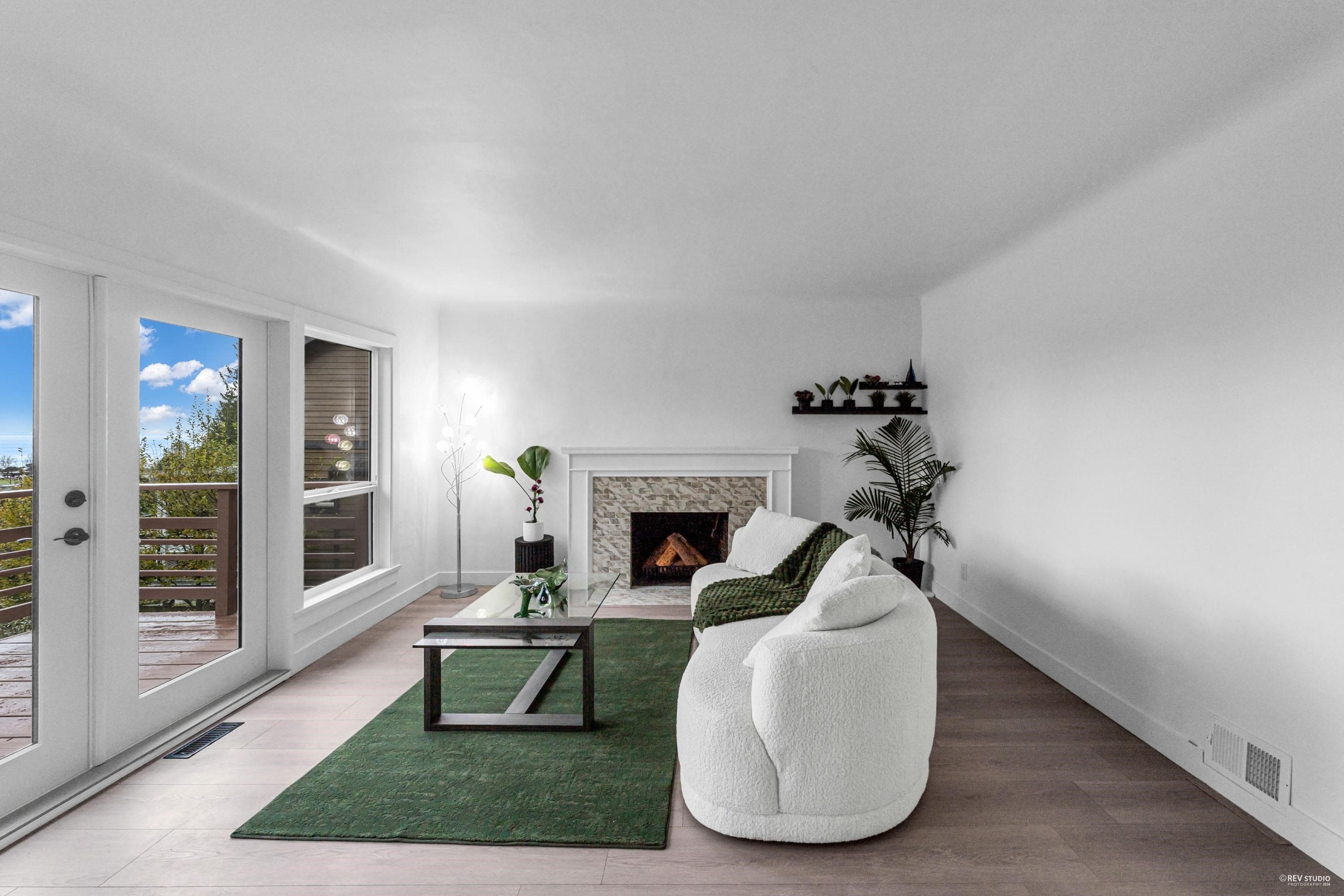 1010 Keith Road, West Vancouver, V7T 1M5 — photo 4