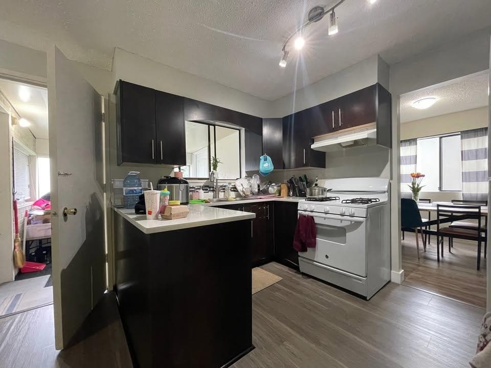 10582 144 Street, Surrey, V3T 4V7 — photo 2