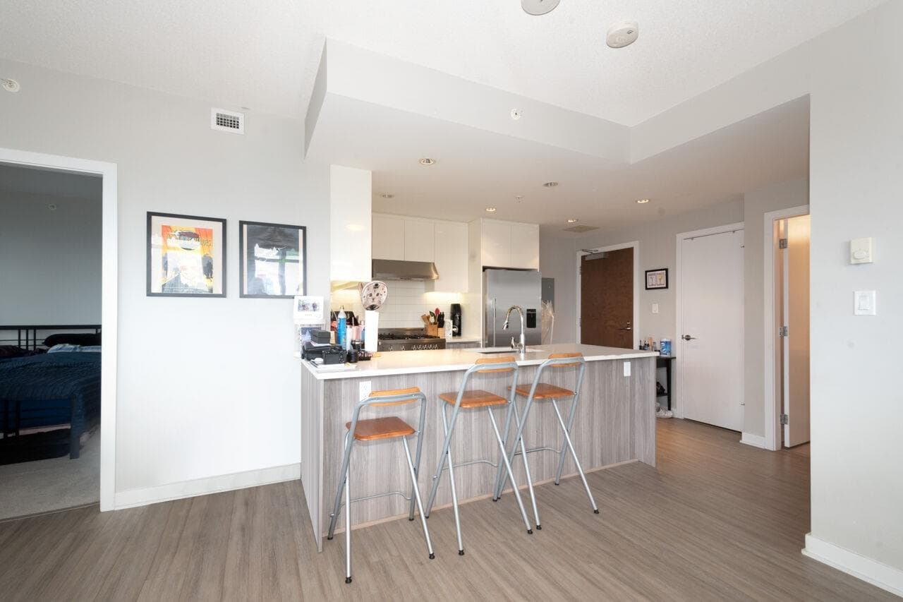 2104 - 4900 Lennox Lane, Burnaby, V5H 0G9 — photo 3