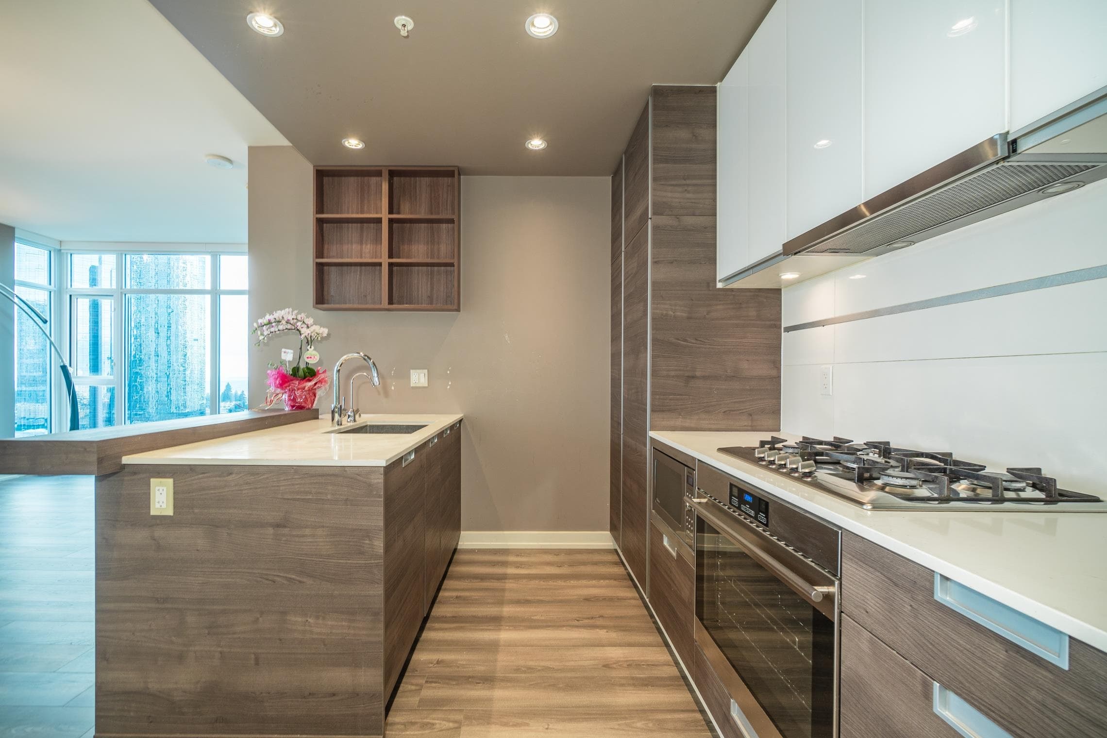 1909 - 4688 Kingsway, Burnaby, V5H 0E9 — photo 3