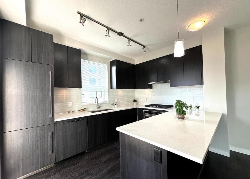 305 - 9388 Tomicki Avenue, Richmond, V6X 0P1 — photo 2