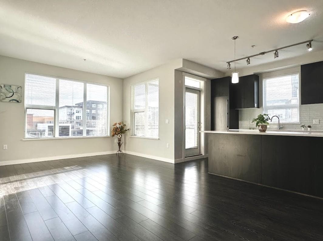 305 - 9388 Tomicki Avenue, Richmond, V6X 0P1 — photo 3
