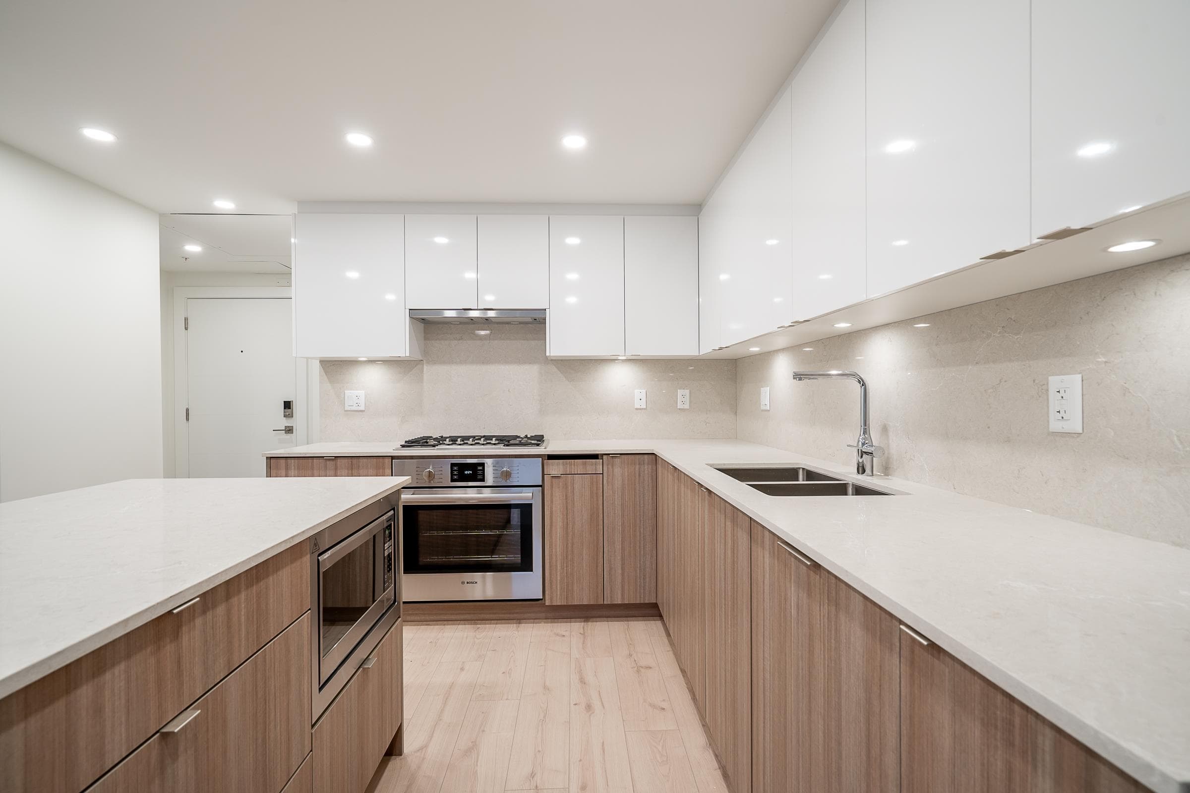 206 - 8428 Park Road, Richmond, V6Y 0K1 — photo 3