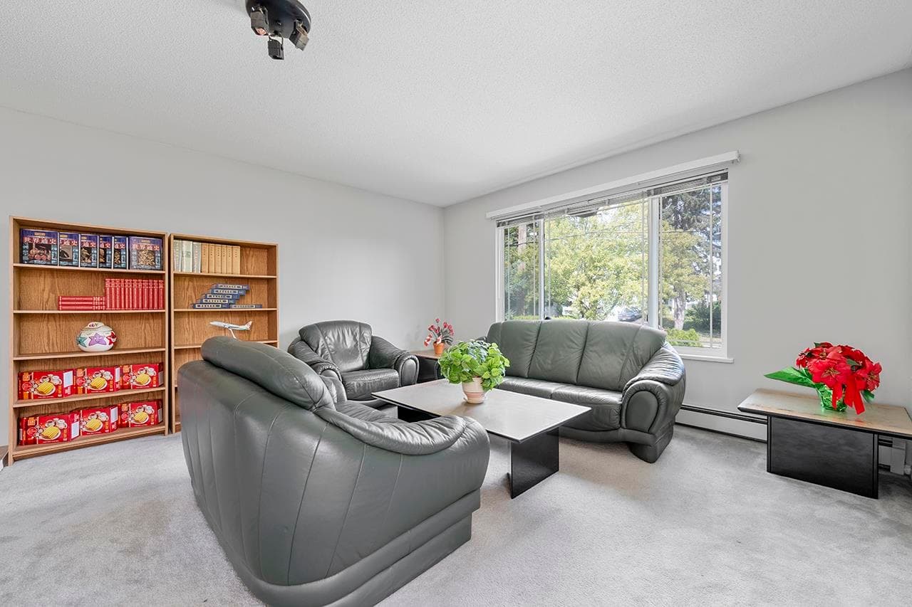 620 Thirteenth Street, New Westminster, V3M 4M4 — photo 3