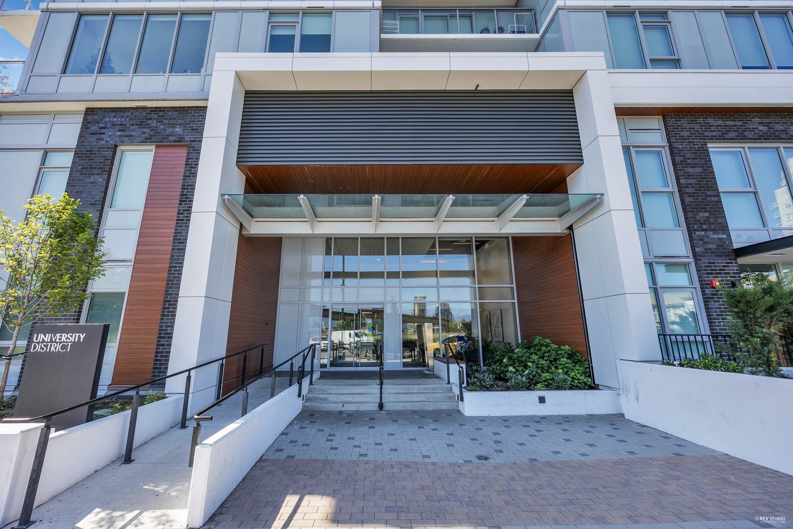 2202 - 13428 105 Avenue, Surrey, V3T 0S6 — photo 2