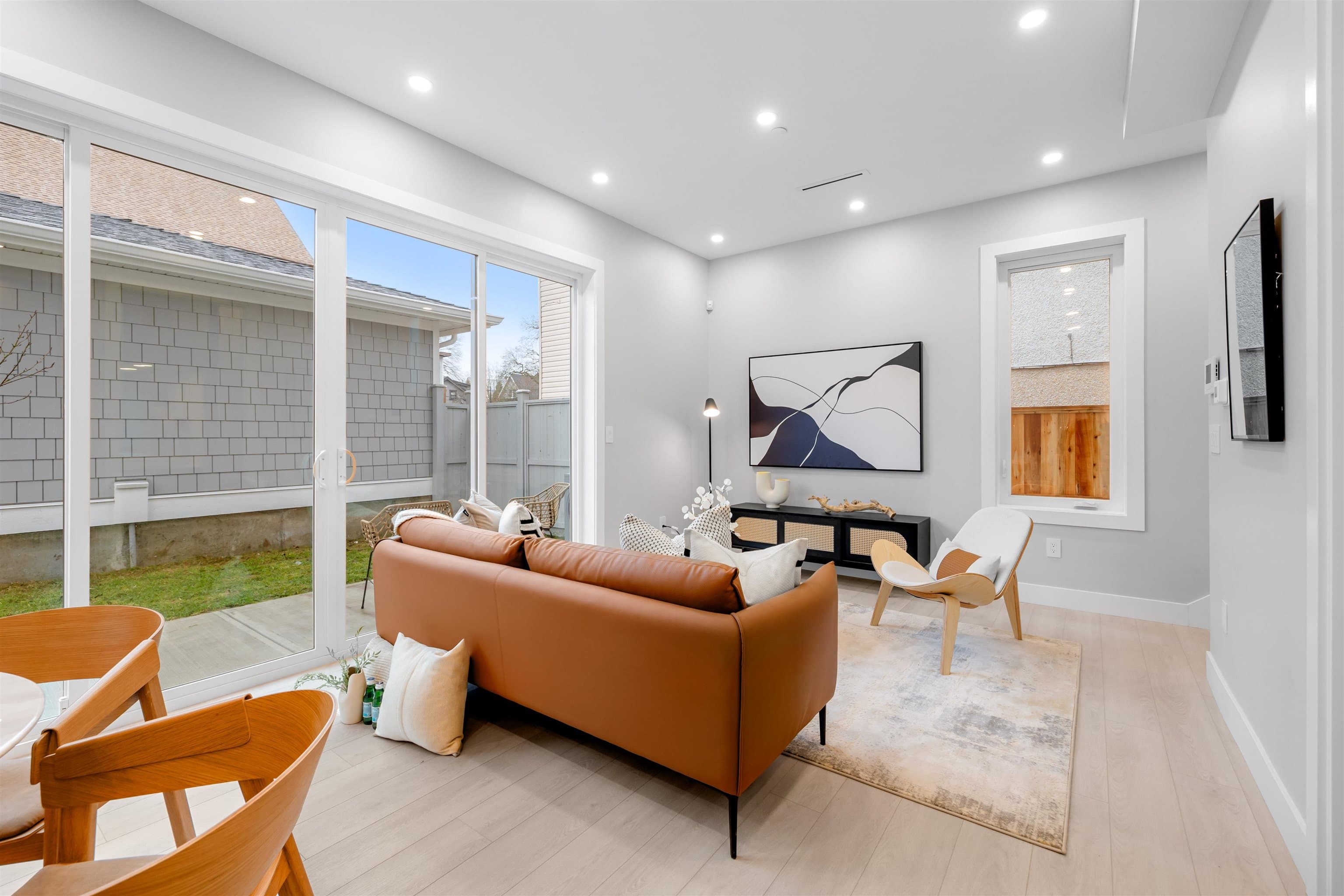 885 E King Edward Avenue, Vancouver, V5V 4L7 — photo 2