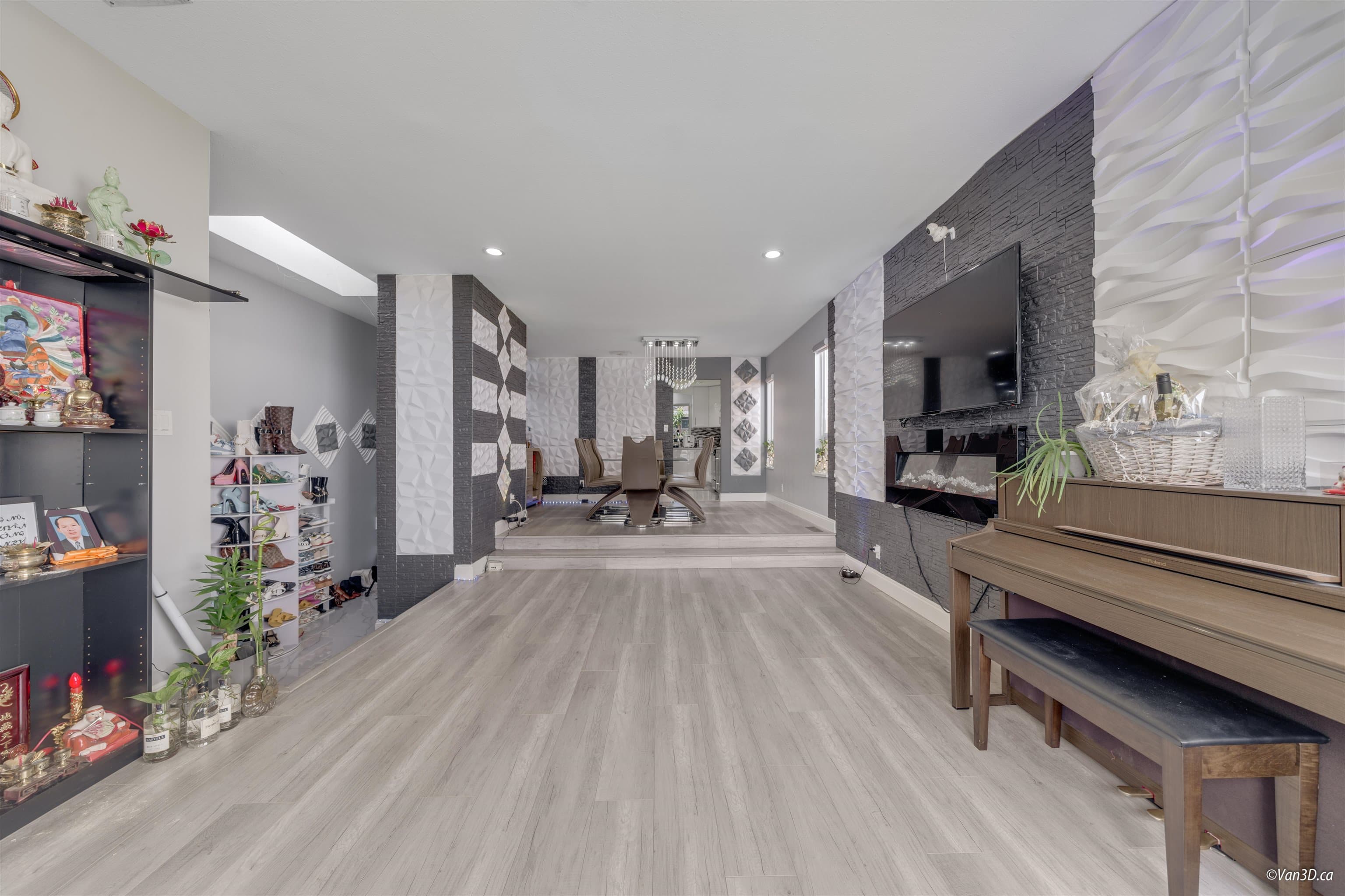6841 142a Street, Surrey, V3W 0P3 — photo 5