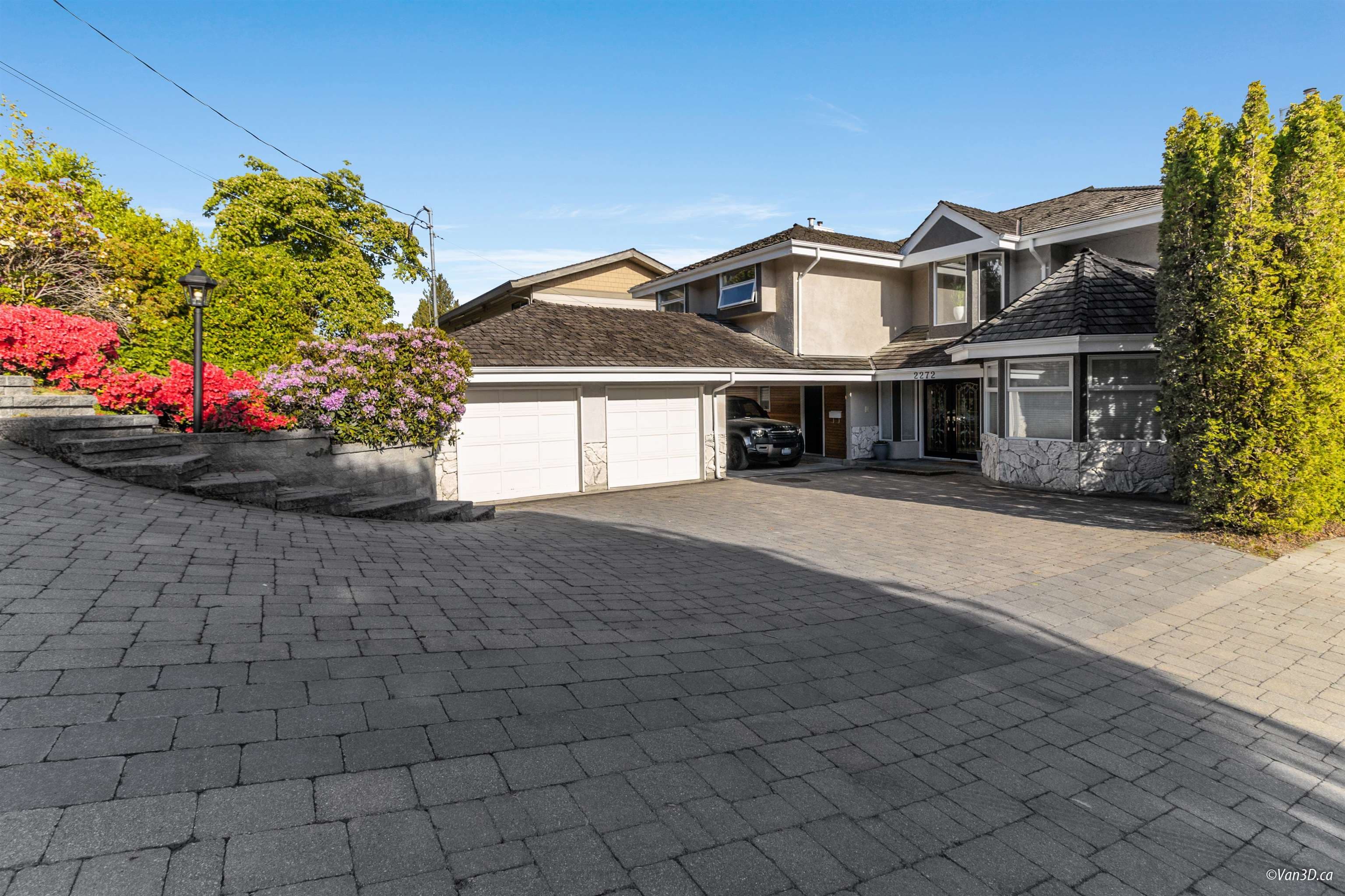 2272 Ottawa Avenue, West Vancouver