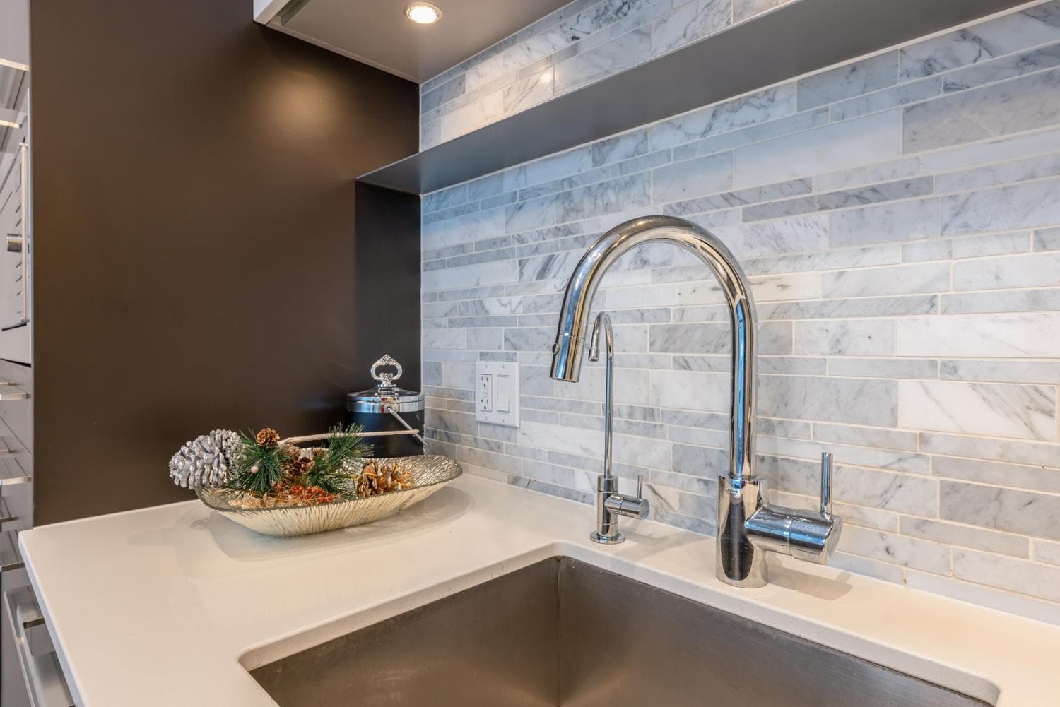 2406 - 8031 Nunavut Lane, Vancouver, V5X 0C9 — photo 3