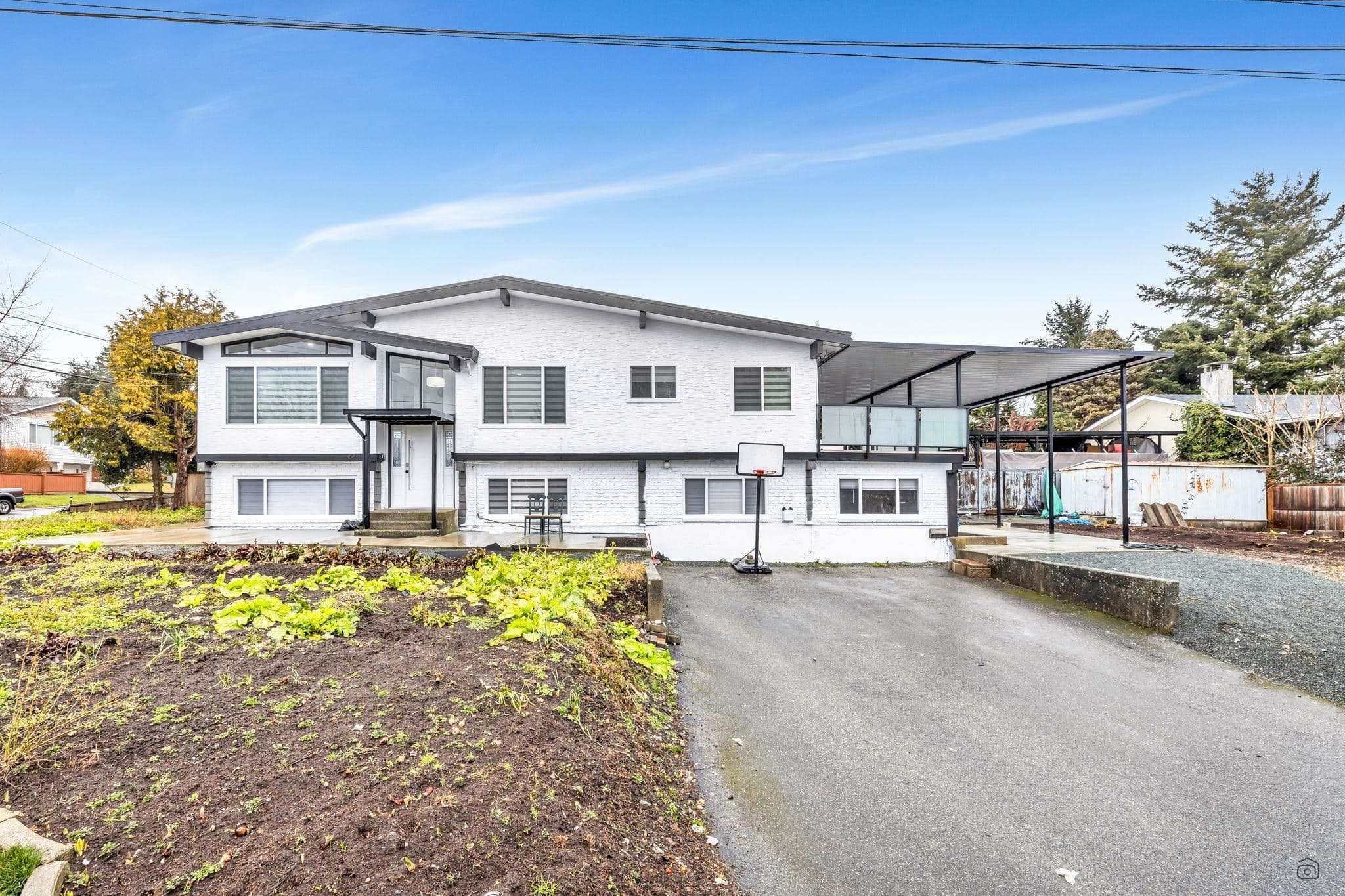 15839 Cliff Avenue, White Rock