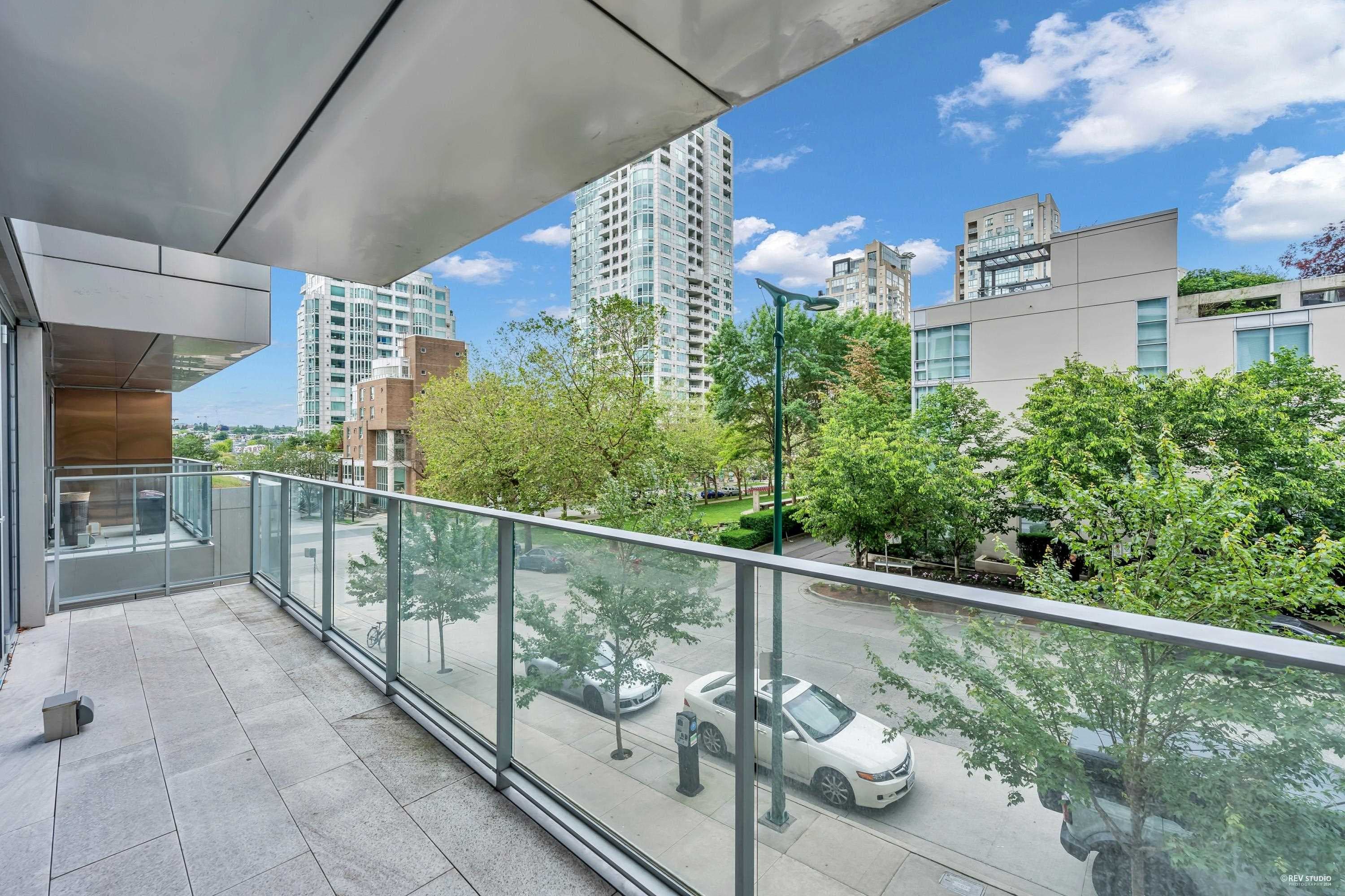 303 - 1480 Howe Street, Vancouver, V6Z 0G5 — photo 2
