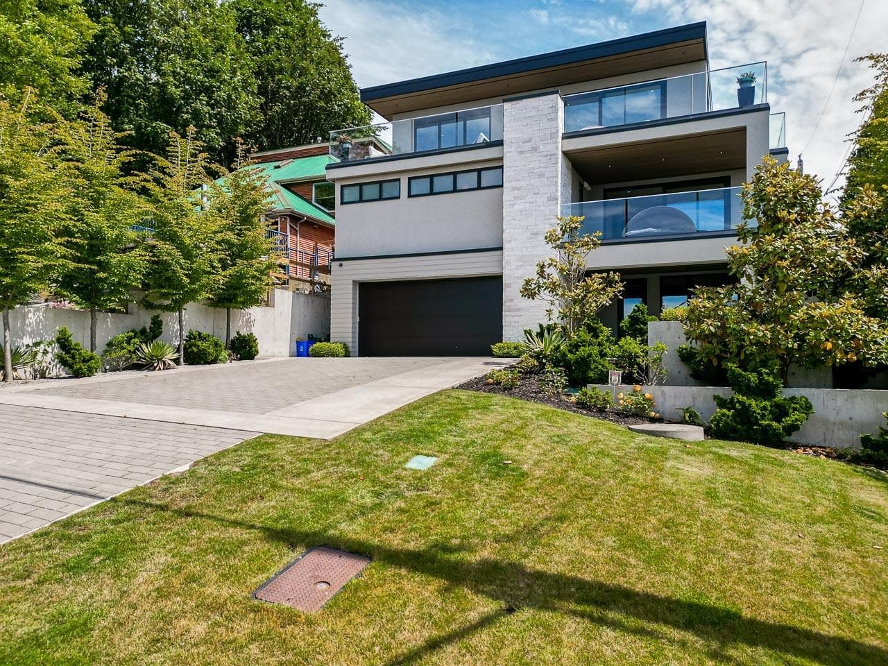 1228 Everall Street, White Rock