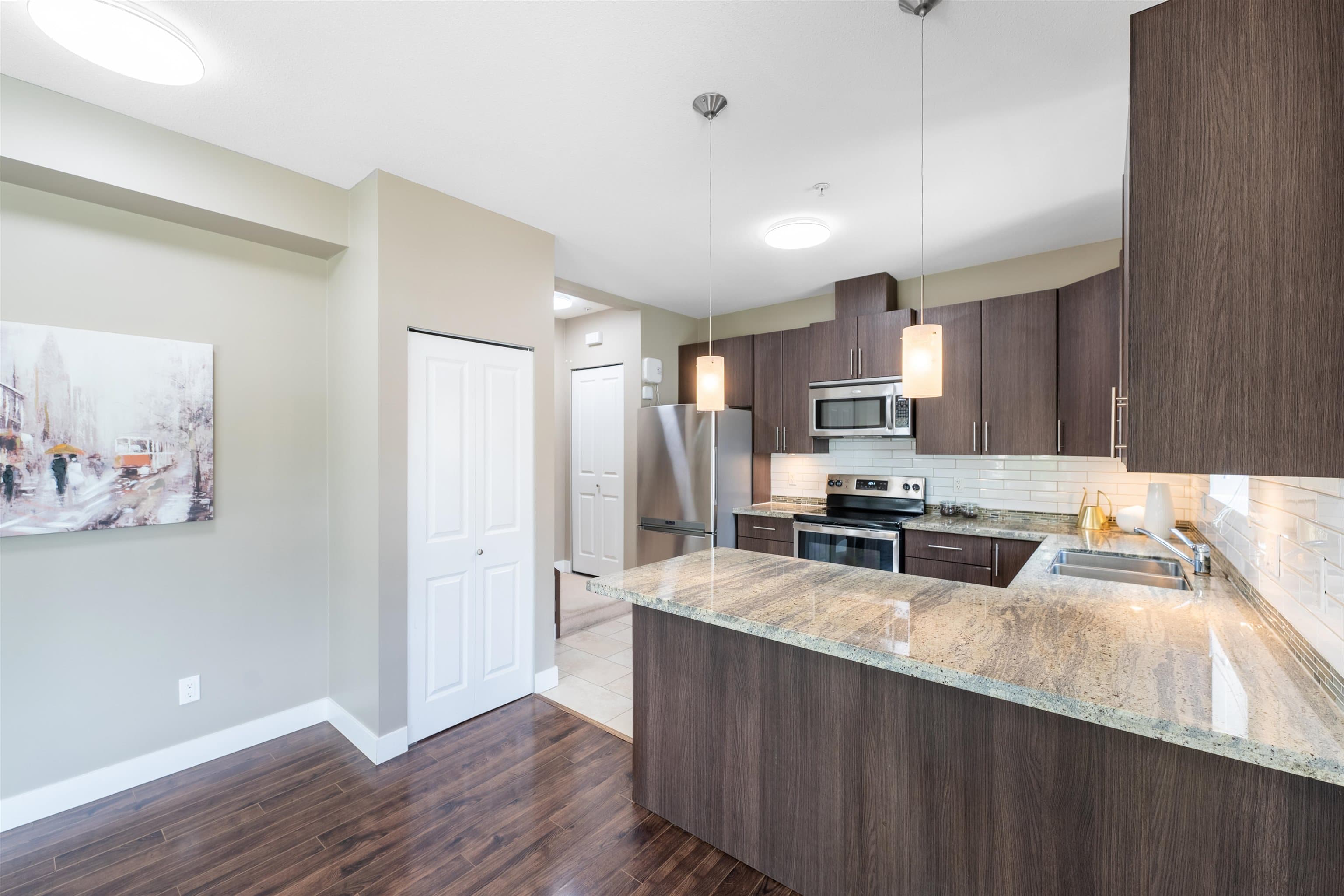 208 - 3888 Norfolk Street, Burnaby, V5G 1E5 — photo 5