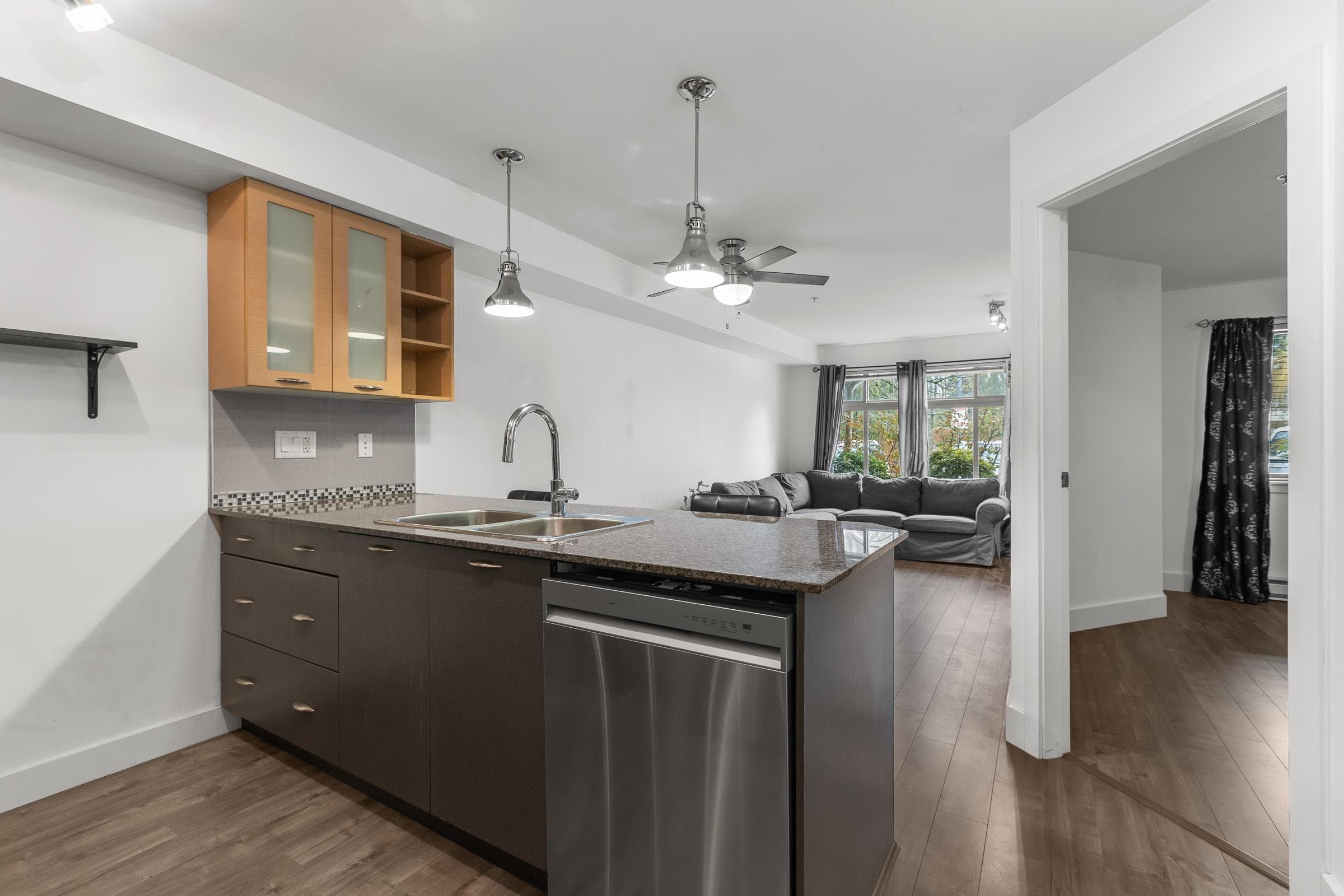 107 - 2233 Mckenzie Road, Abbotsford, V2S 4A1 — photo 4