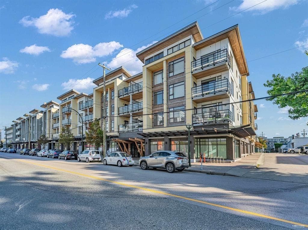 201 - 5248 Grimmer Street, Burnaby