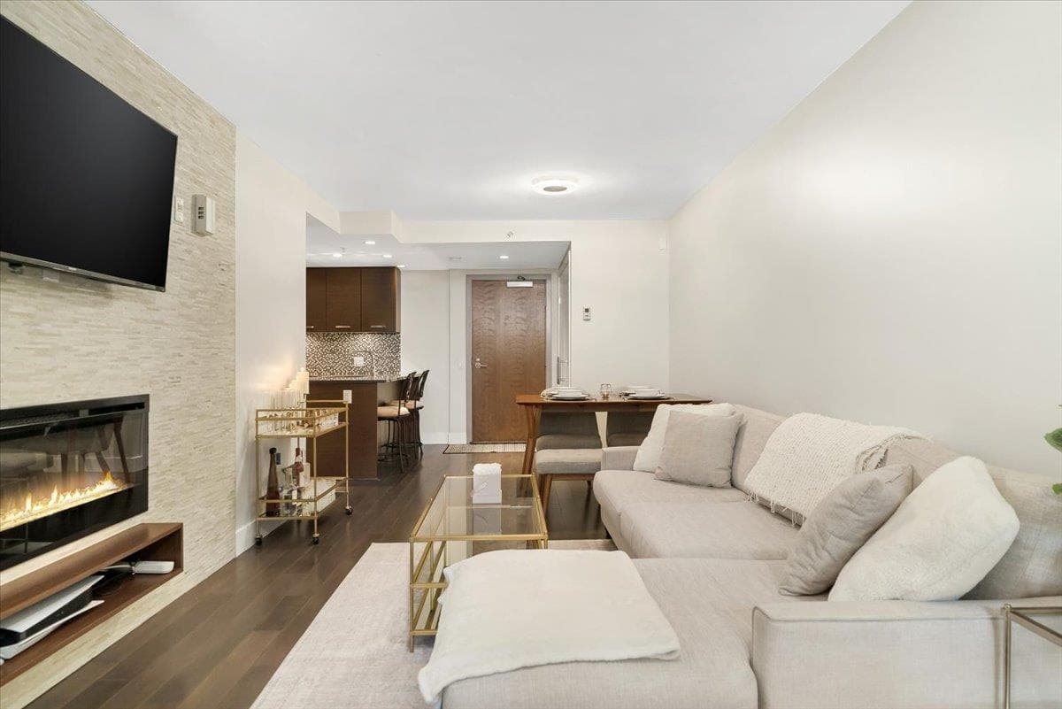 103 - 210 W 13th Street, North Vancouver, V7M 1N7 — photo 2