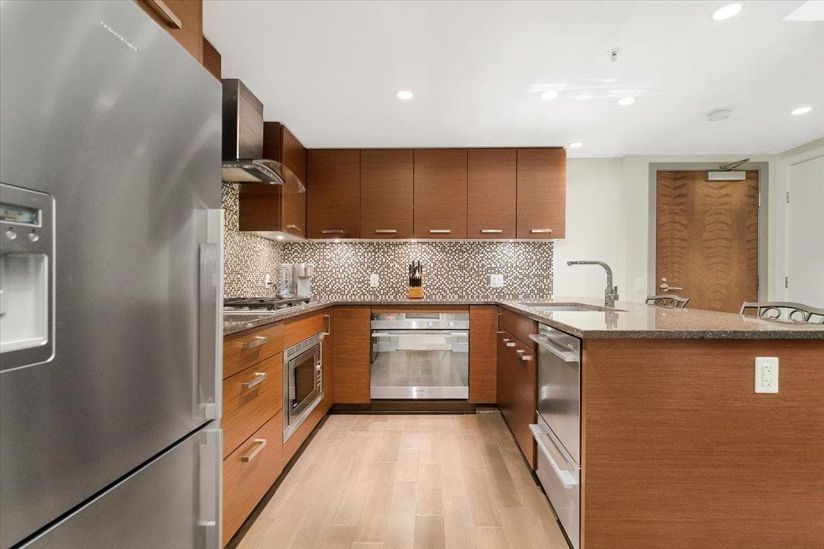 103 - 210 W 13th Street, North Vancouver, V7M 1N7 — photo 4