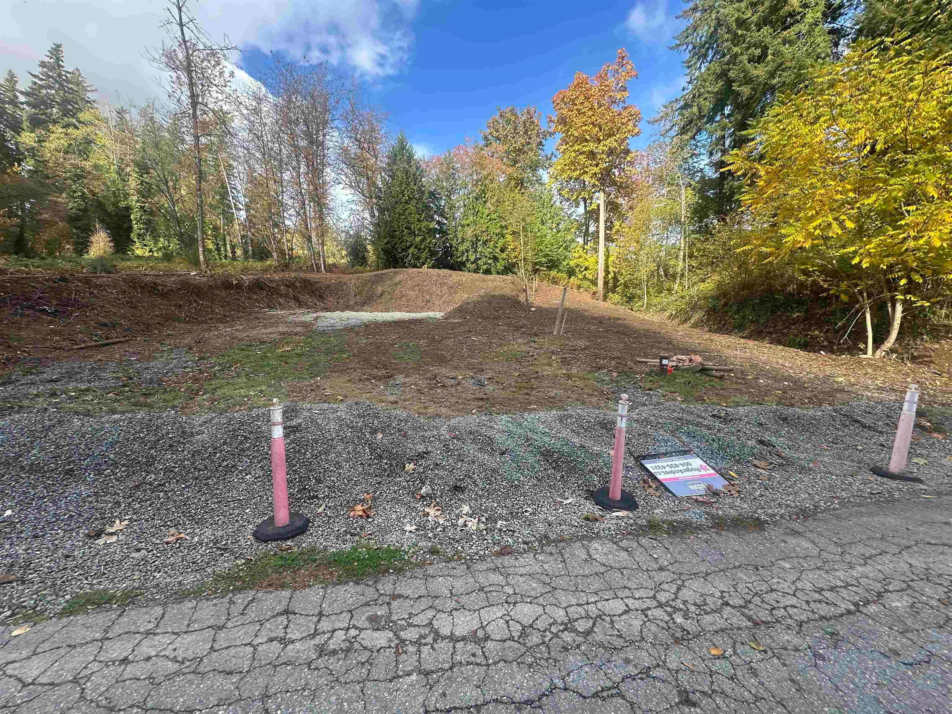 26861 Oliver Avenue, Maple Ridge, V2W 1M4 — photo 1