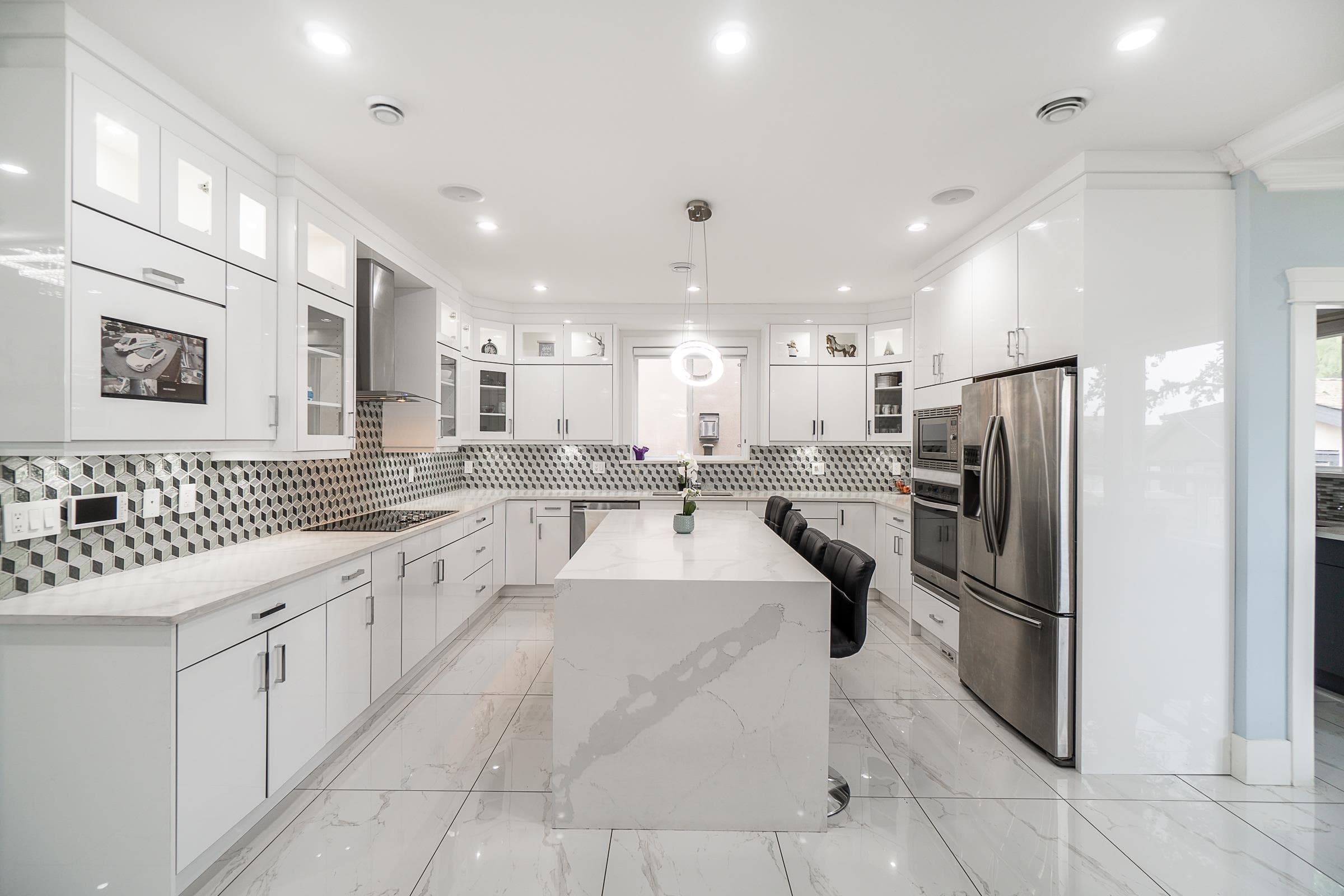11542 80 Avenue, Delta, V4C 1X6 — photo 2