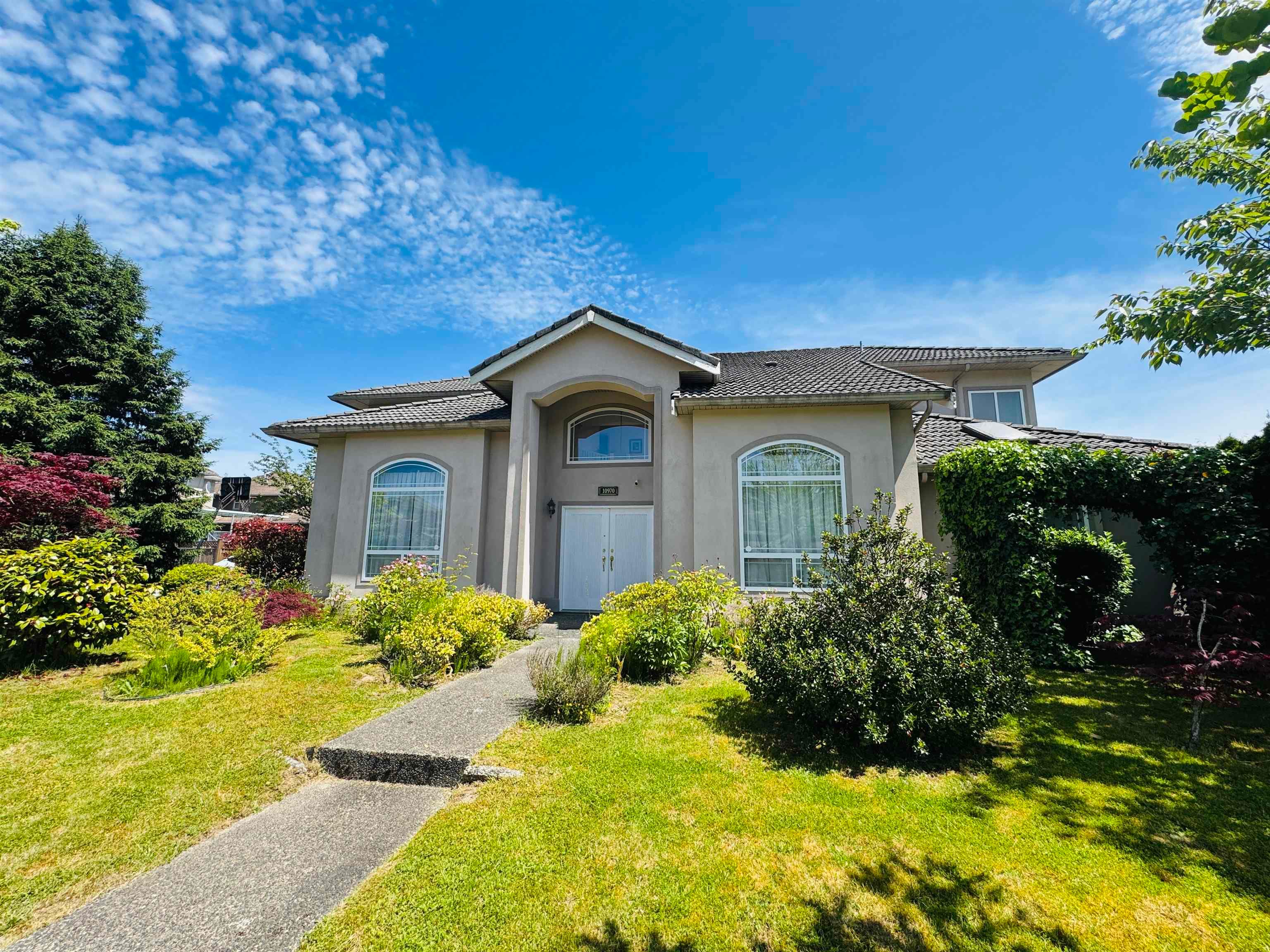 10970 155 Street, Surrey, V3R 0X6 — photo 2