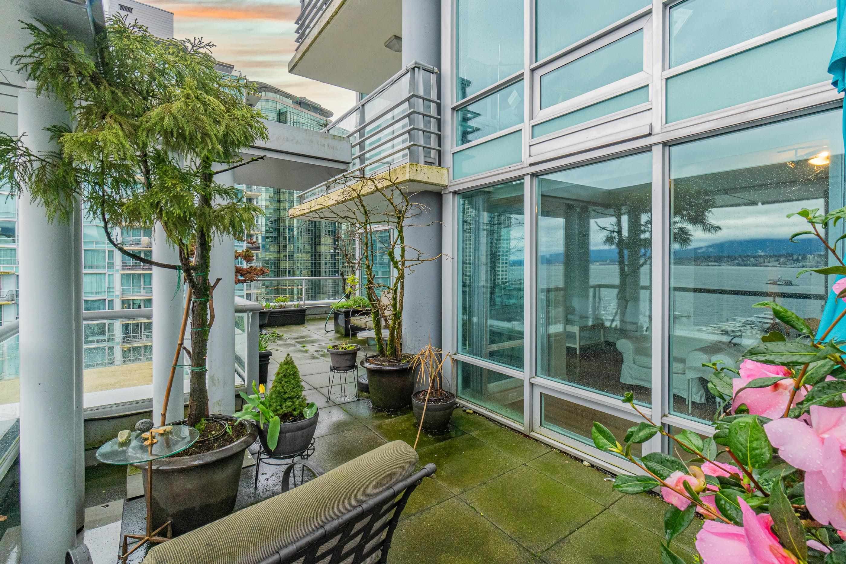 1102 - 590 Nicola Street, Vancouver, V6G 3J8 — photo 4
