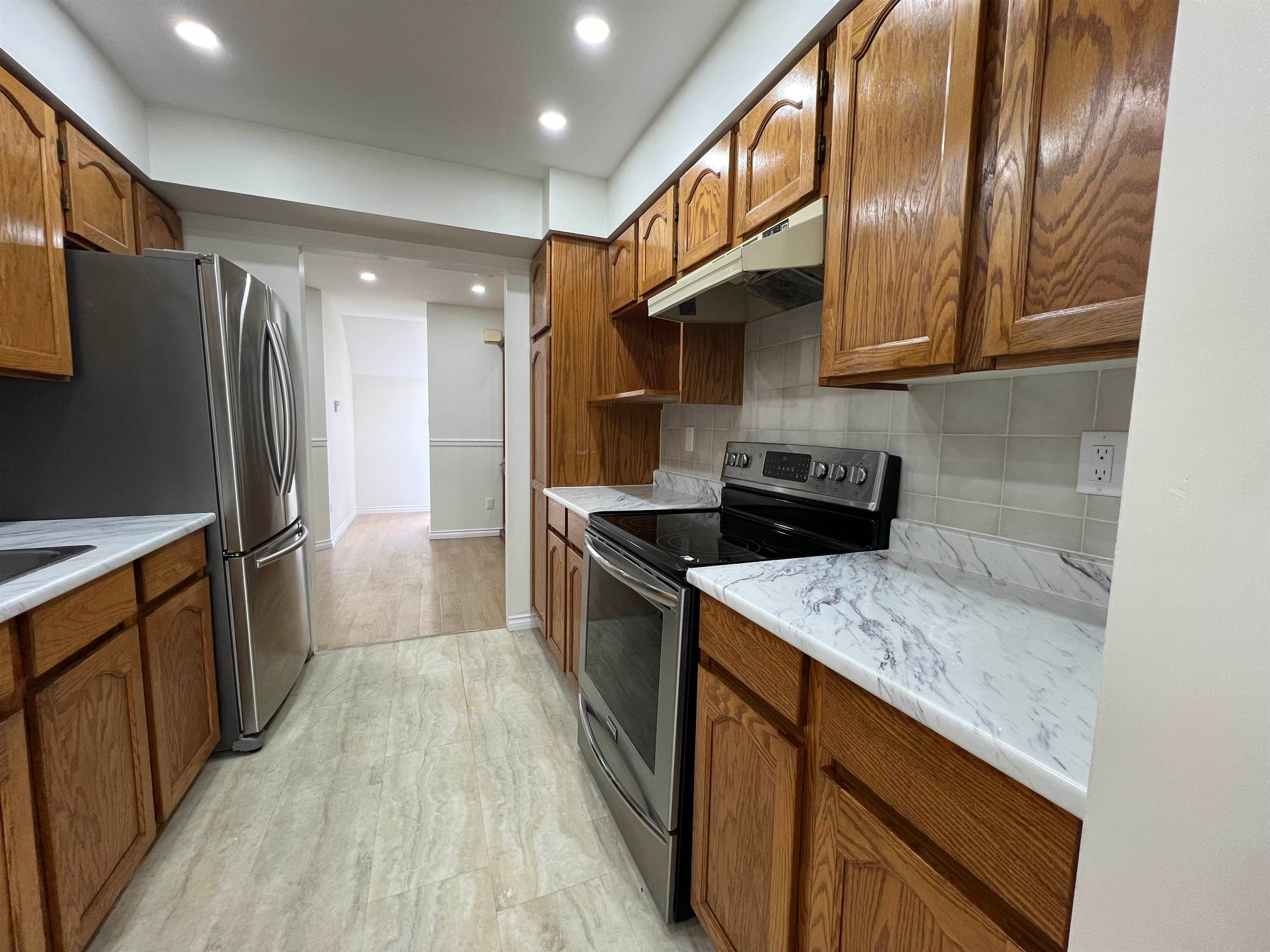 129 - 13725 72a Avenue Avenue, Surrey, V3W 0S4 — photo 4
