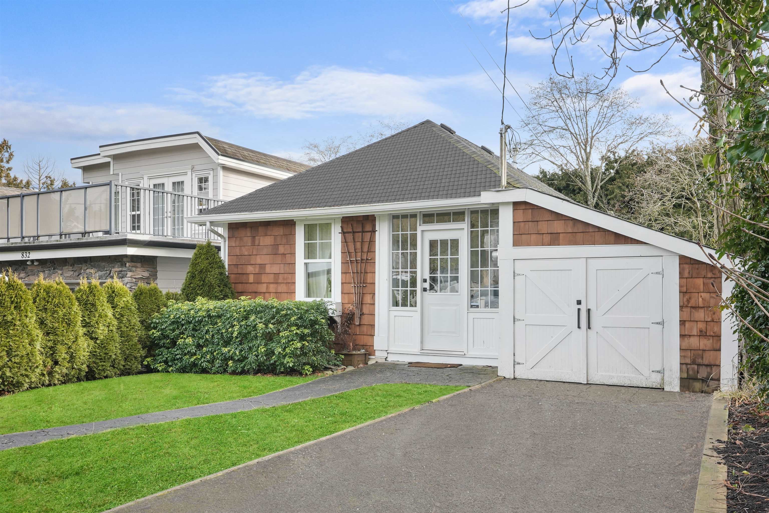 828 Kent Street, White Rock