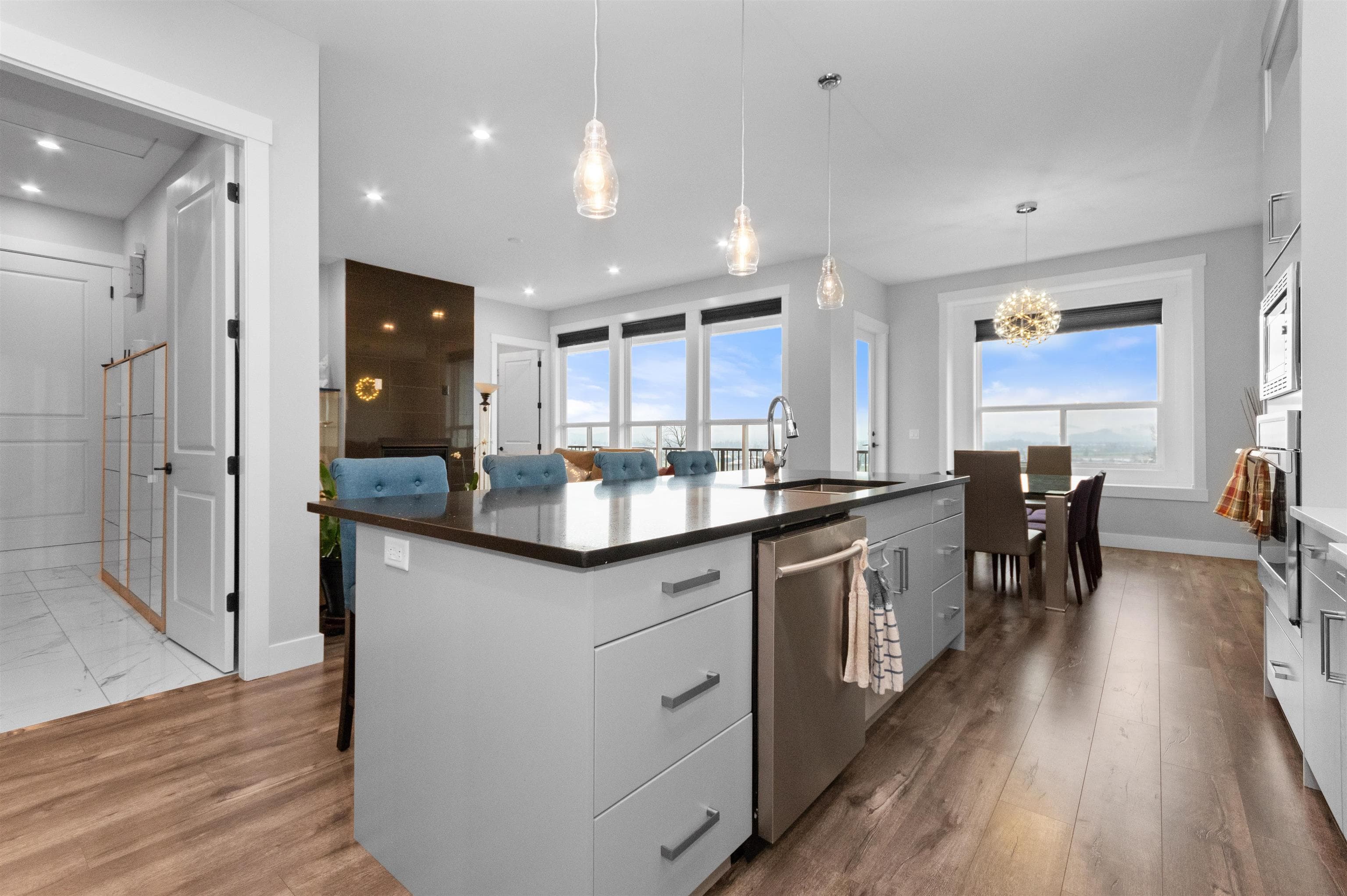45 - 50778 Ledgestone Place, Chilliwack, V2P 0E7 — photo 2