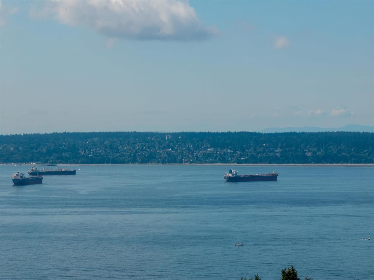 2517 Rosebery Avenue, West Vancouver