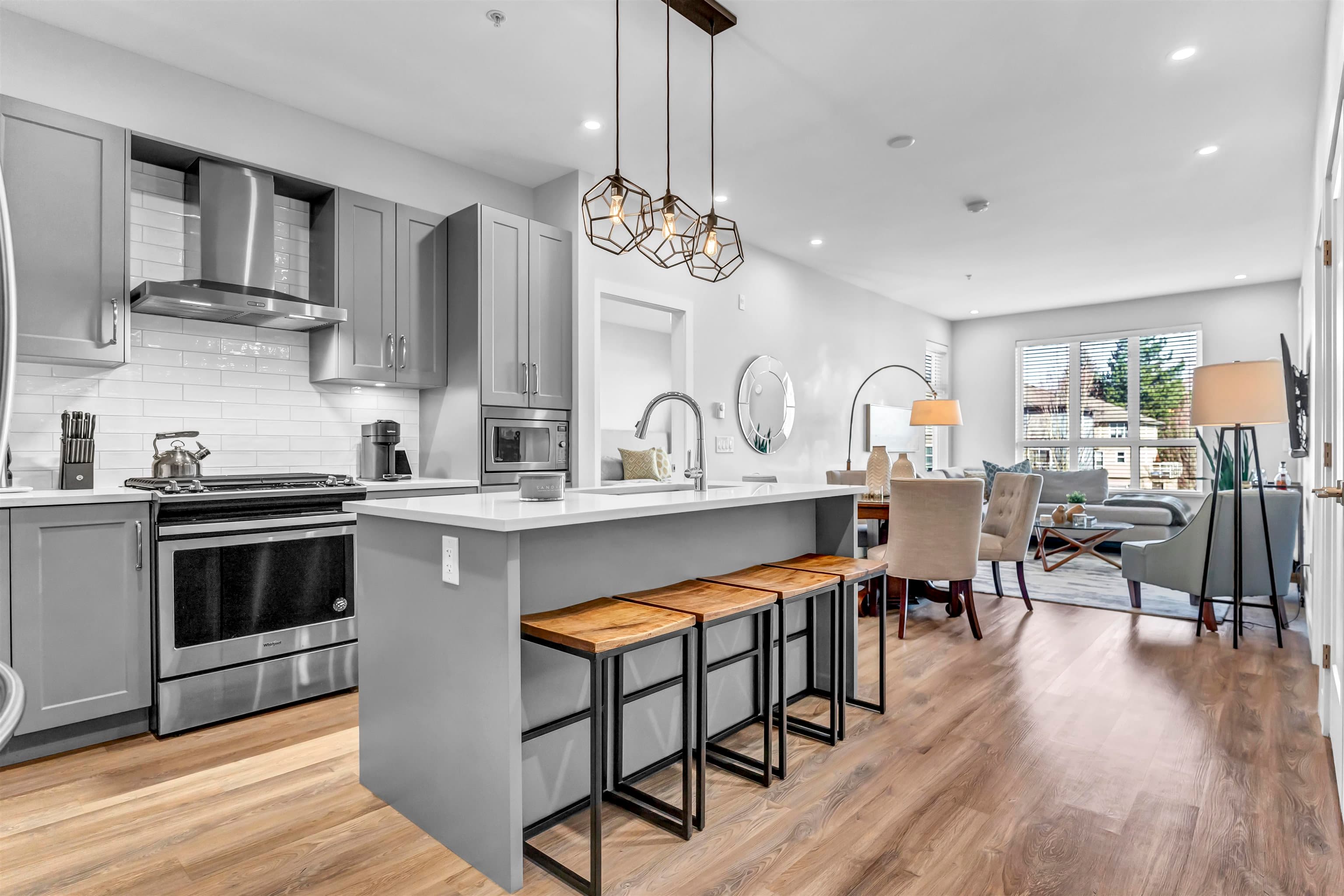 312 - 15436 31 Avenue, Surrey