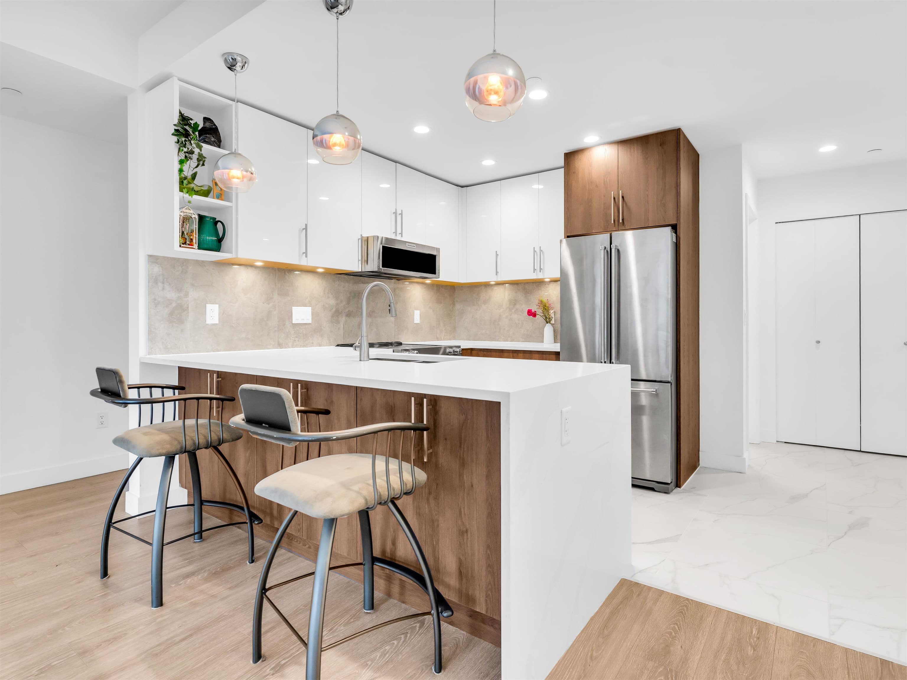 202 - 11703 Fraser Street, Maple Ridge, V2X 9A7 — photo 4