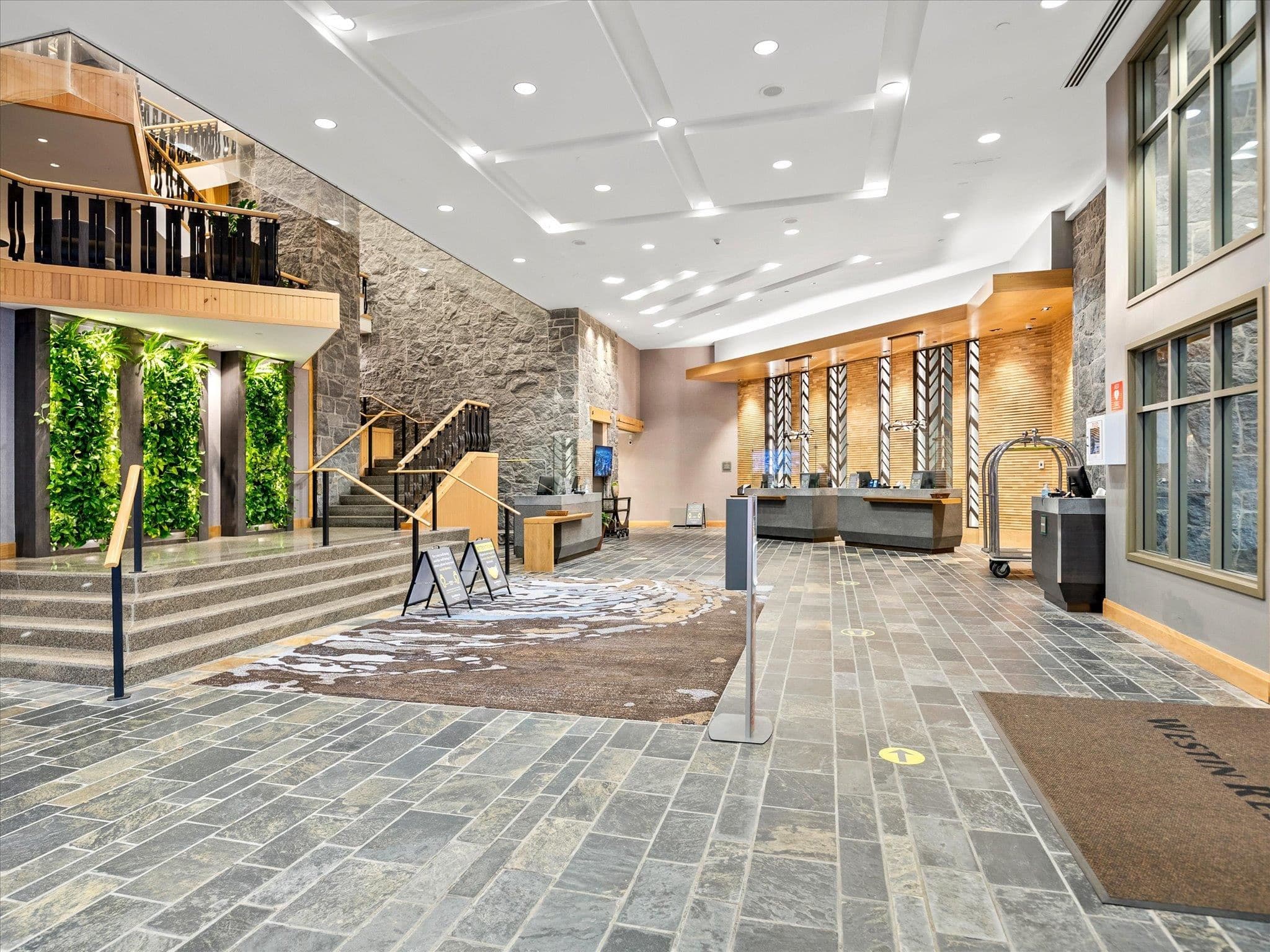 978 - 4090 Whistler Way, Whistler, V8E 1J3 — photo 4
