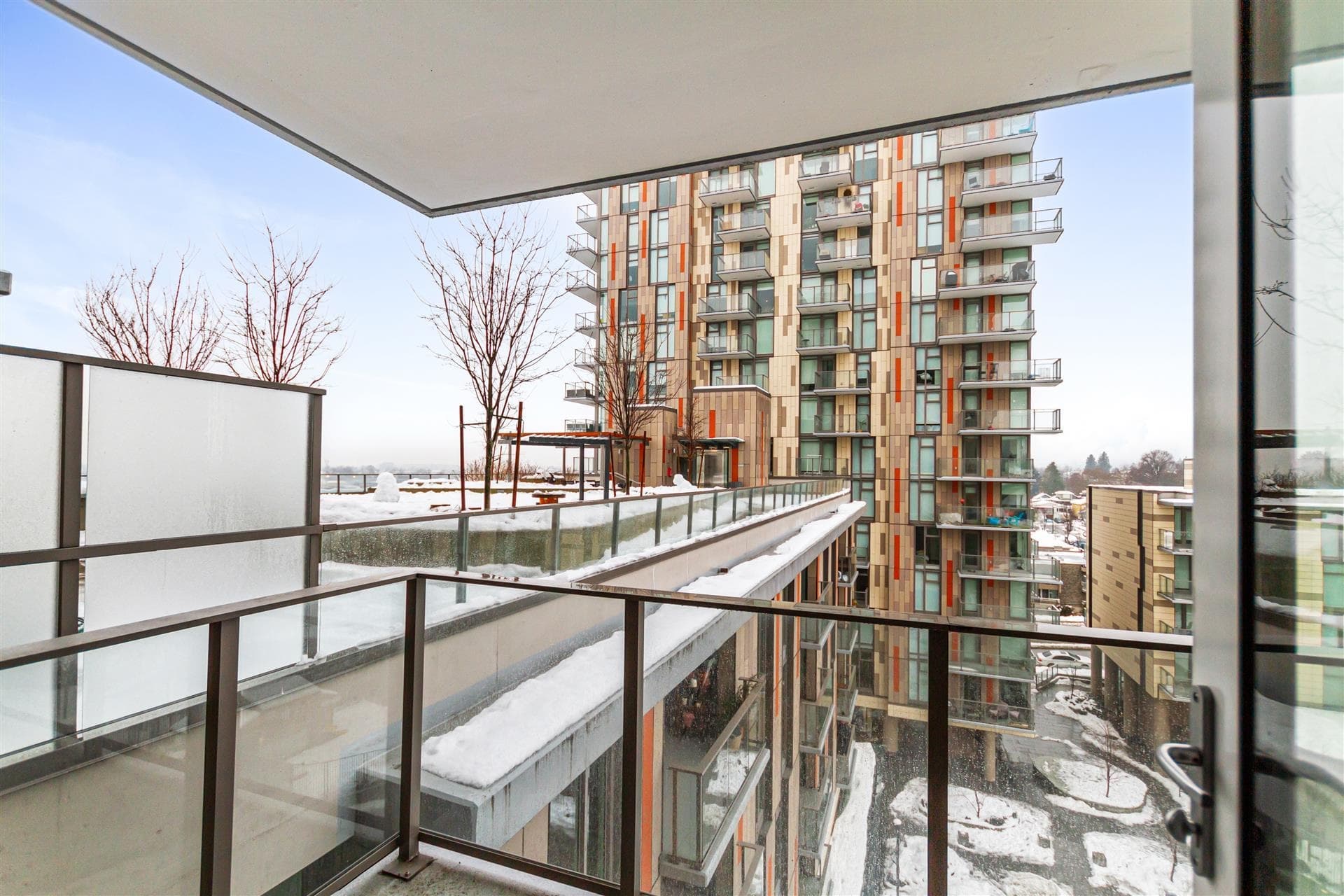 601 - 8181 Chester Street, Vancouver, V5X 0J9 — photo 4