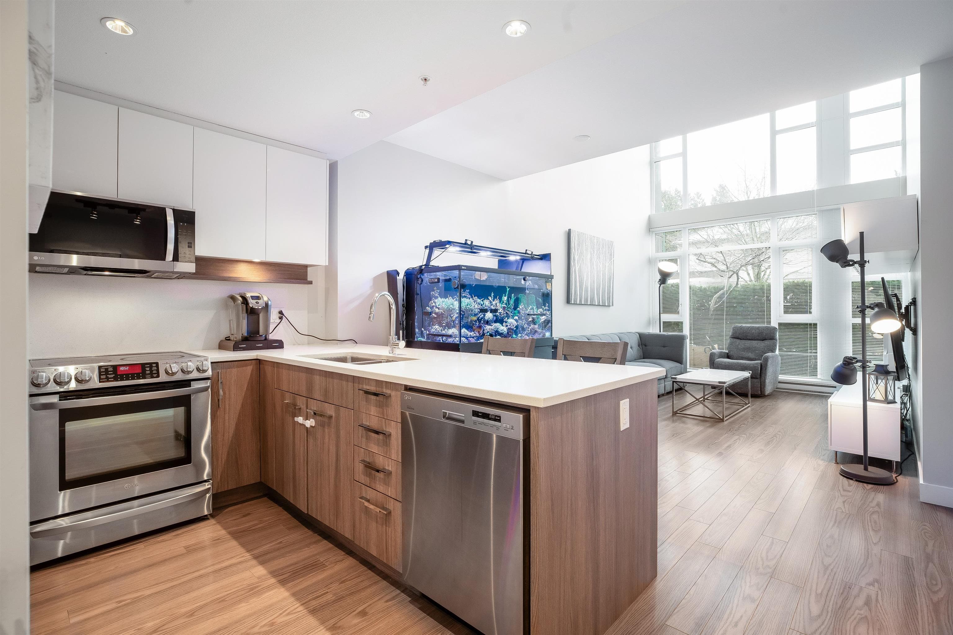 106 - 958 Ridgeway Avenue, Coquitlam, V3K 0C5 — photo 3