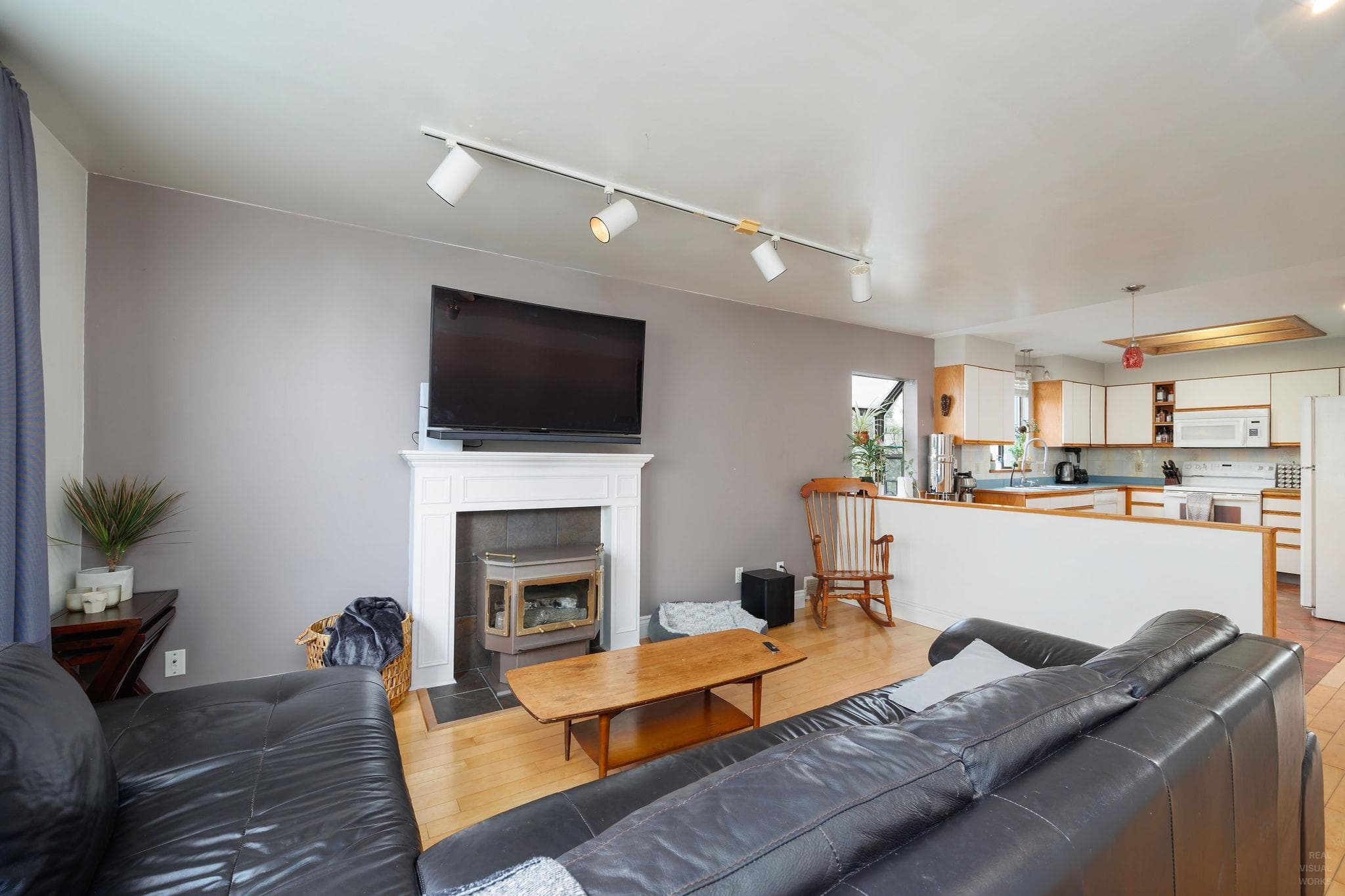 1736 Langan Avenue, Port Coquitlam, V3C 1K7 — photo 4