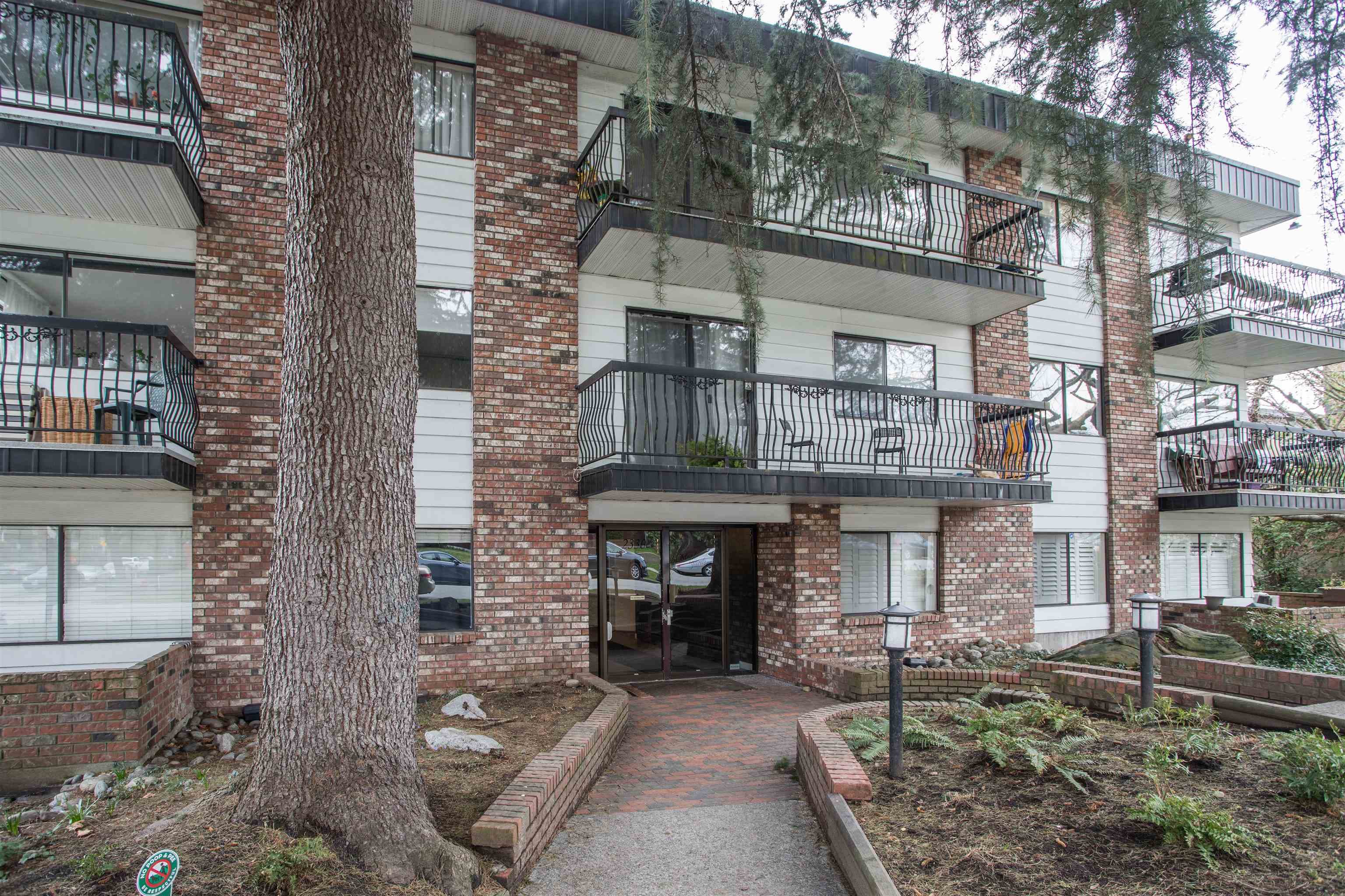 106 - 2330 Maple Street, Vancouver, V6J 3T6 — photo 2