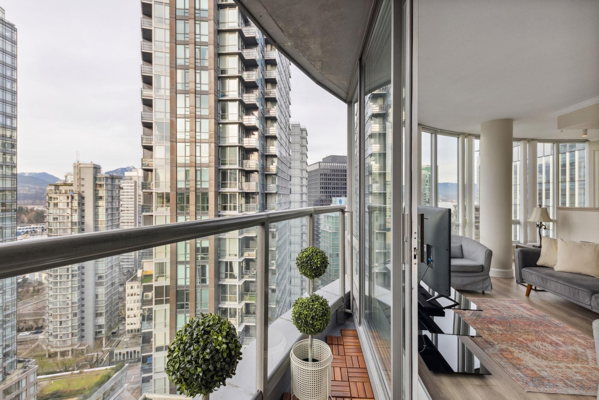 2702 - 1166 Melville Street, Vancouver, V6E 4P5 — photo 5