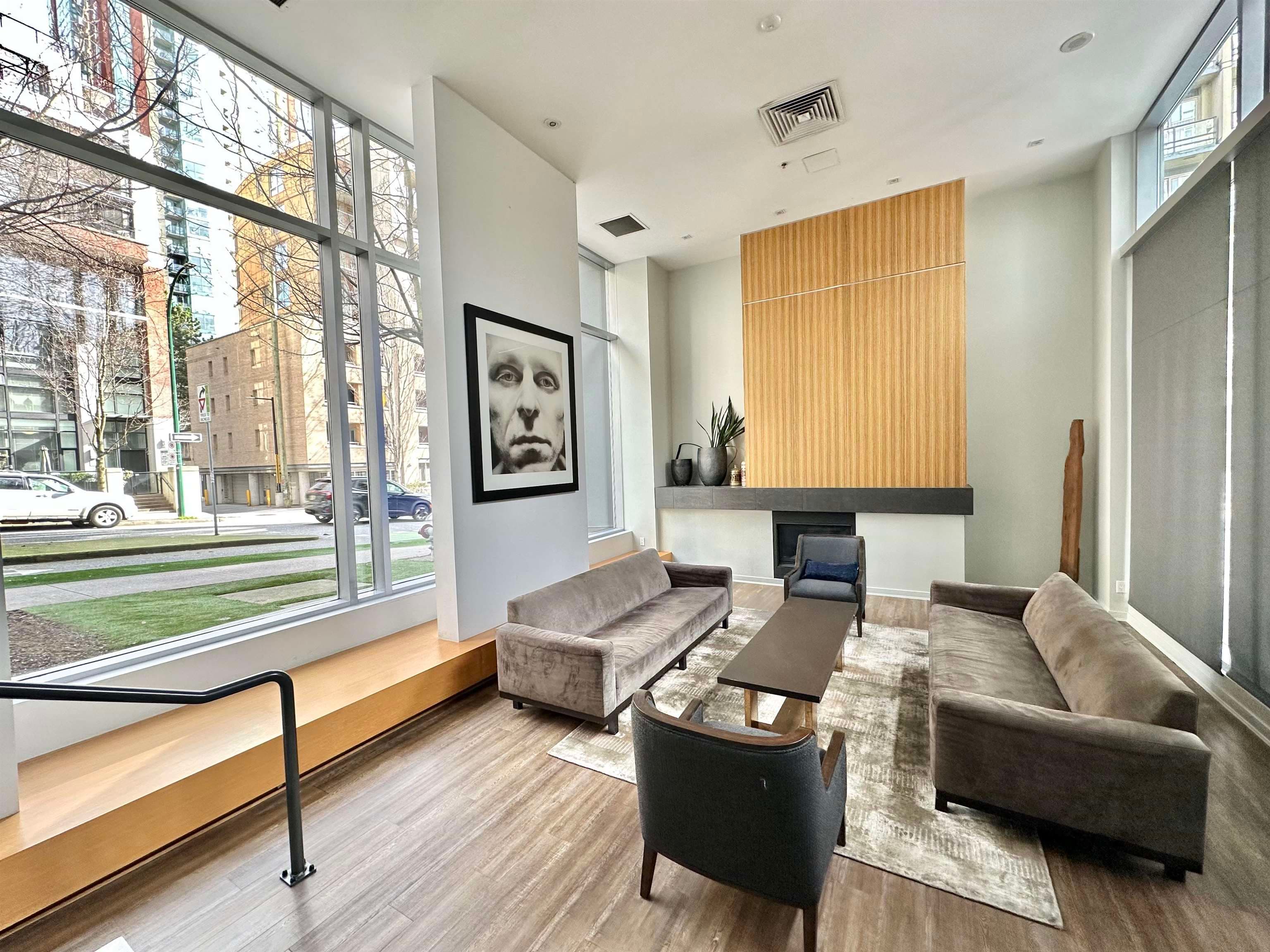 504 - 1010 Richards Street, Vancouver, V6B 1G2 — photo 2